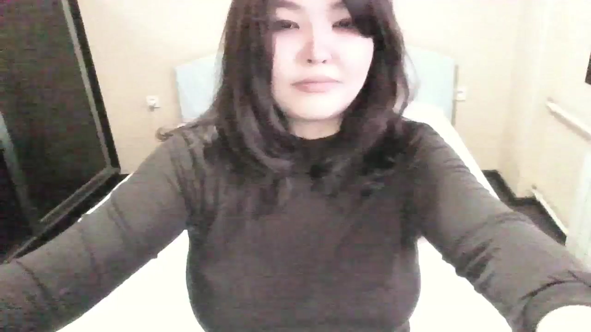 Gallery image thumbnail from AmaiSan's myfreecams stream on, 10/29/2023, 07:25 image 16 of 20