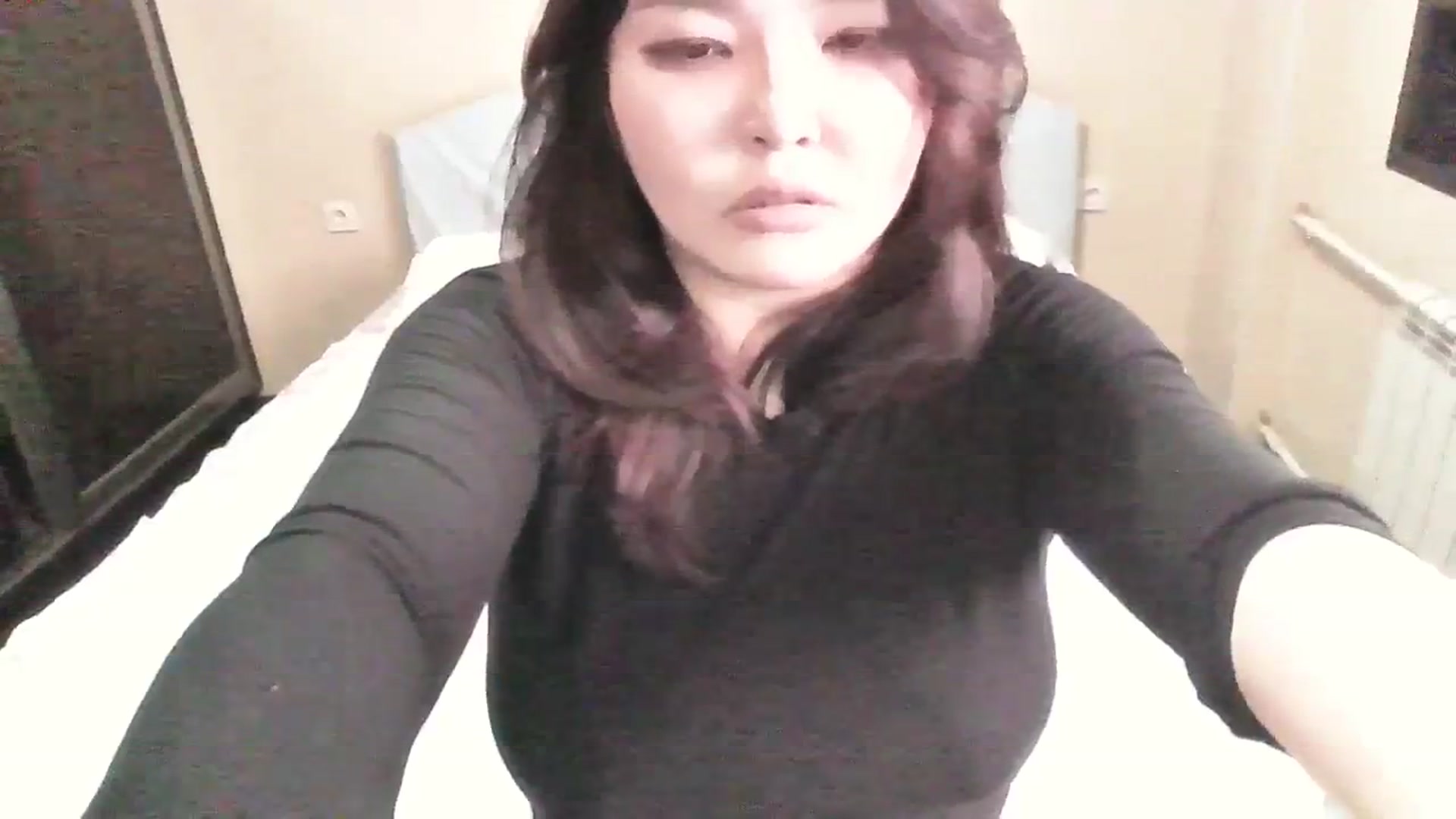 Gallery image thumbnail from AmaiSan's myfreecams stream on, 11/01/2023, 05:03 image 16 of 20