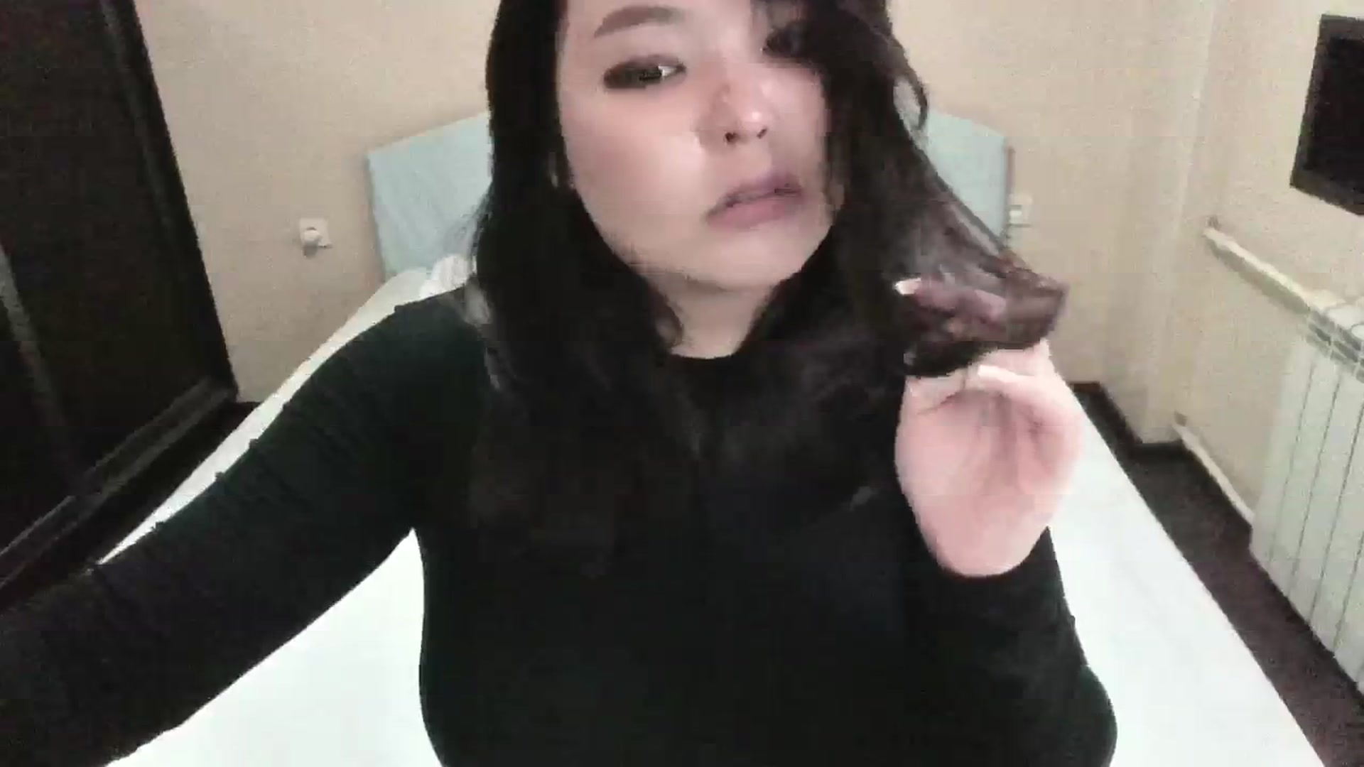 Gallery image thumbnail from AmaiSan's myfreecams stream on, 11/03/2023, 07:00 image 16 of 20