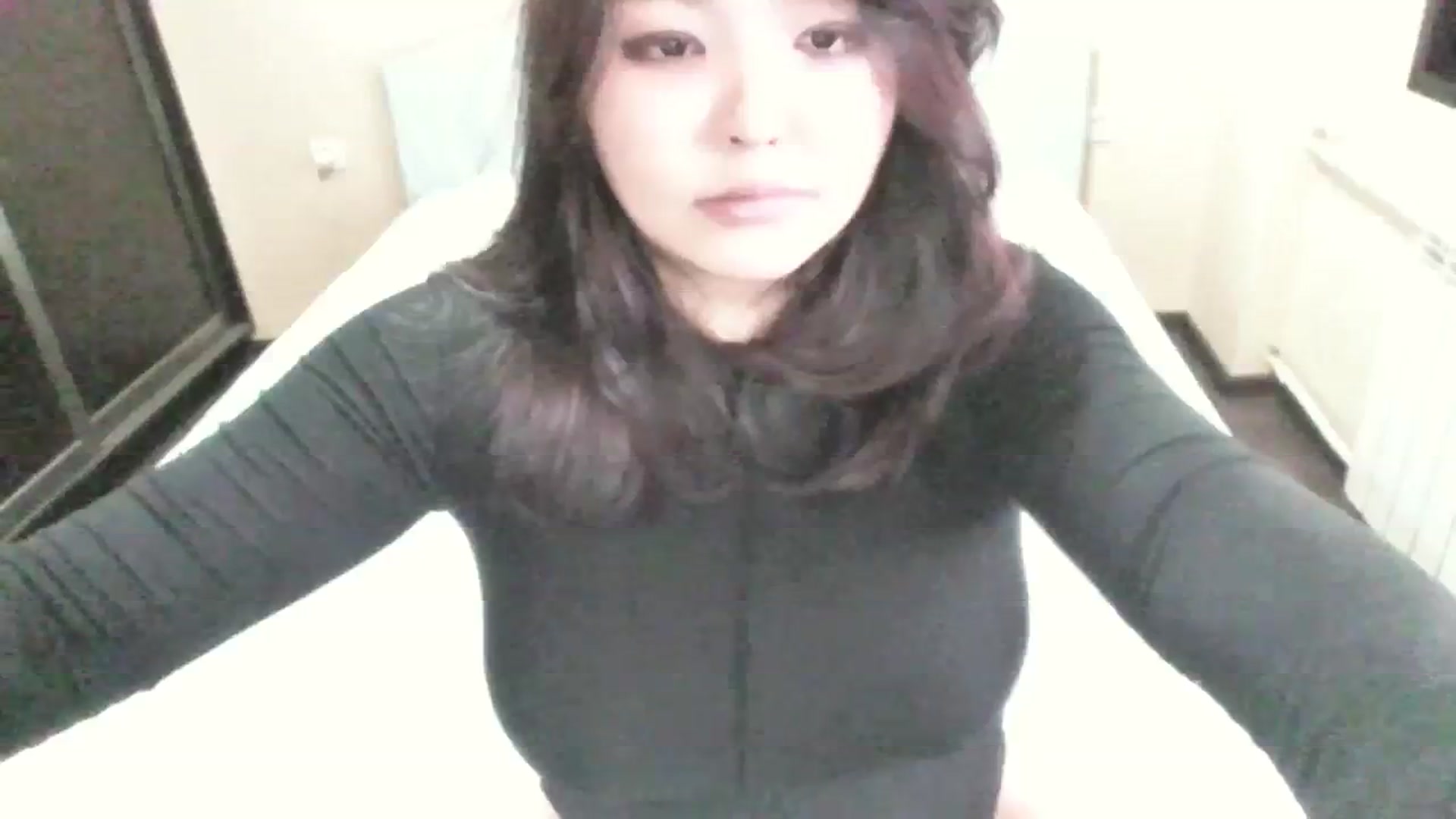 Gallery image thumbnail from AmaiSan's myfreecams stream on, 11/03/2023, 07:00 image 12 of 20