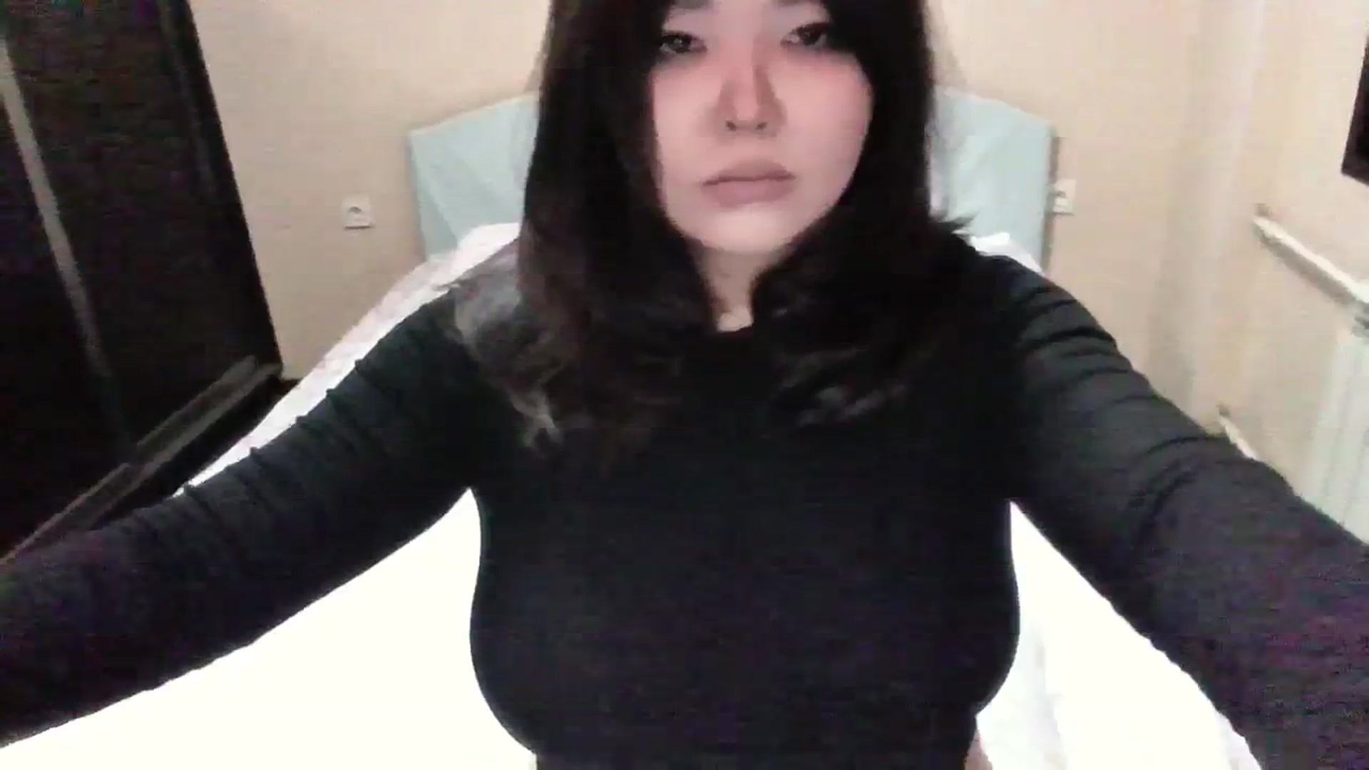 Gallery image thumbnail from AmaiSan's myfreecams stream on, 11/08/2023, 19:40 image 17 of 20
