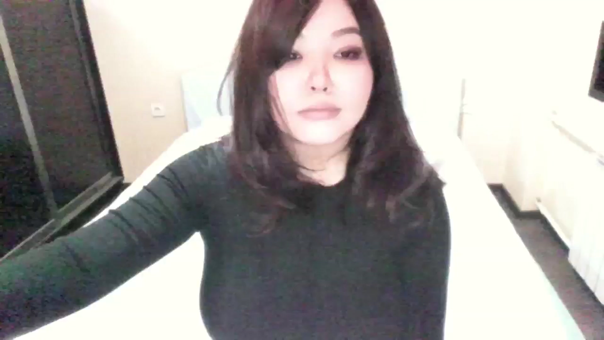 Gallery image thumbnail from AmaiSan's myfreecams stream on, 11/08/2023, 19:40 image 9 of 20