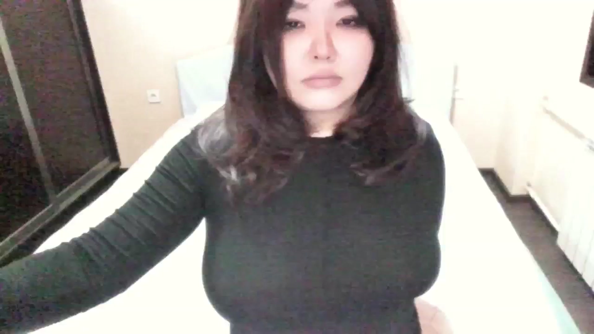 Gallery image thumbnail from AmaiSan's myfreecams stream on, 11/08/2023, 19:40 image 16 of 20