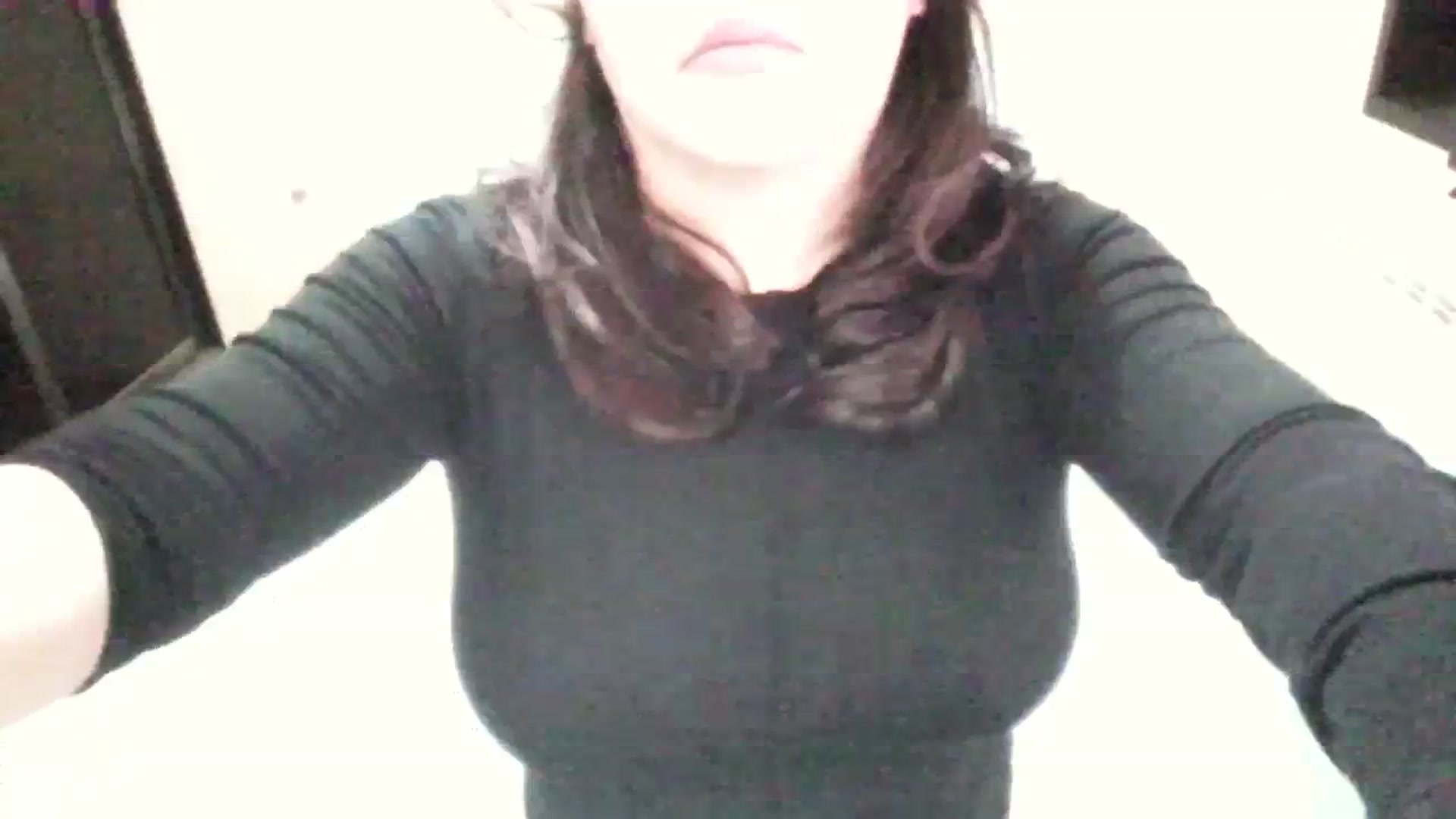 Gallery image thumbnail from AmaiSan's myfreecams stream on, 11/09/2023, 07:36 image 8 of 20