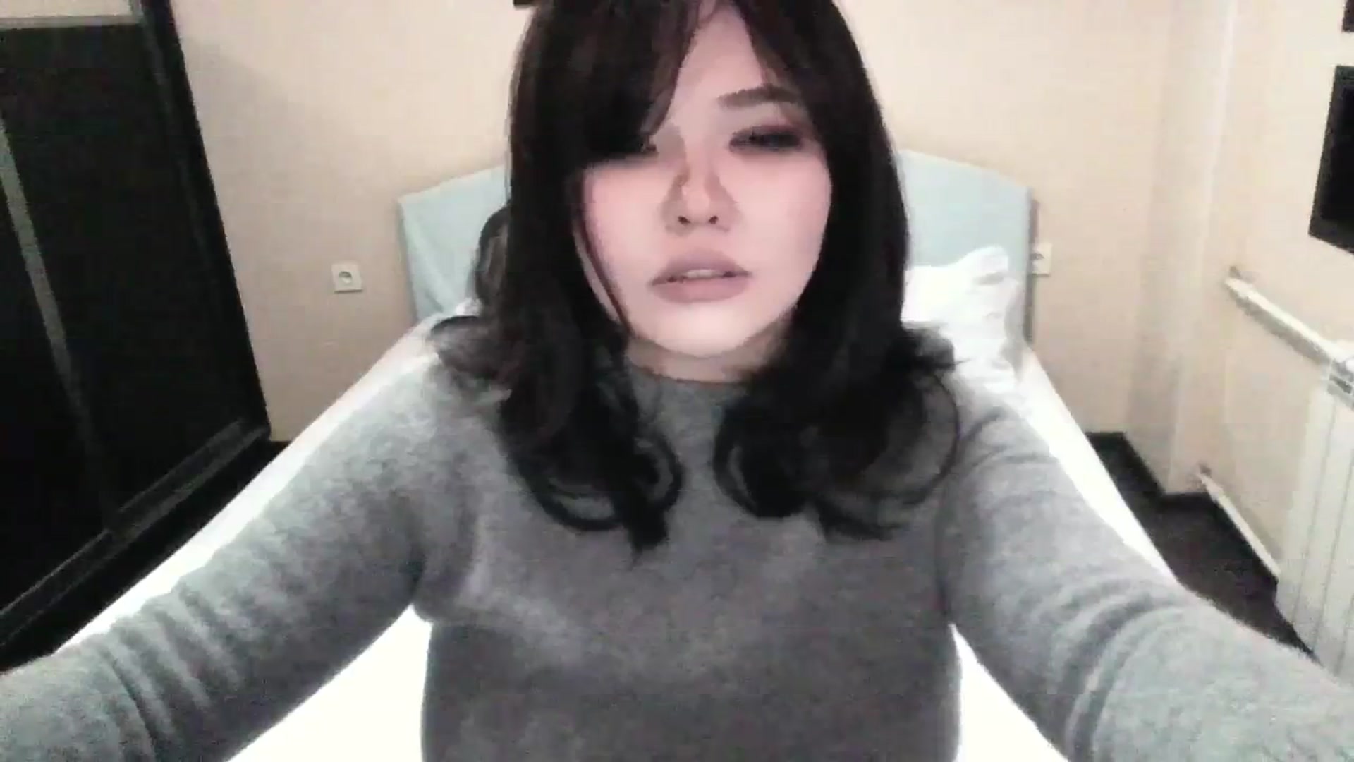 Gallery image thumbnail from AmaiSan's myfreecams stream on, 11/12/2023, 09:29 image 10 of 20