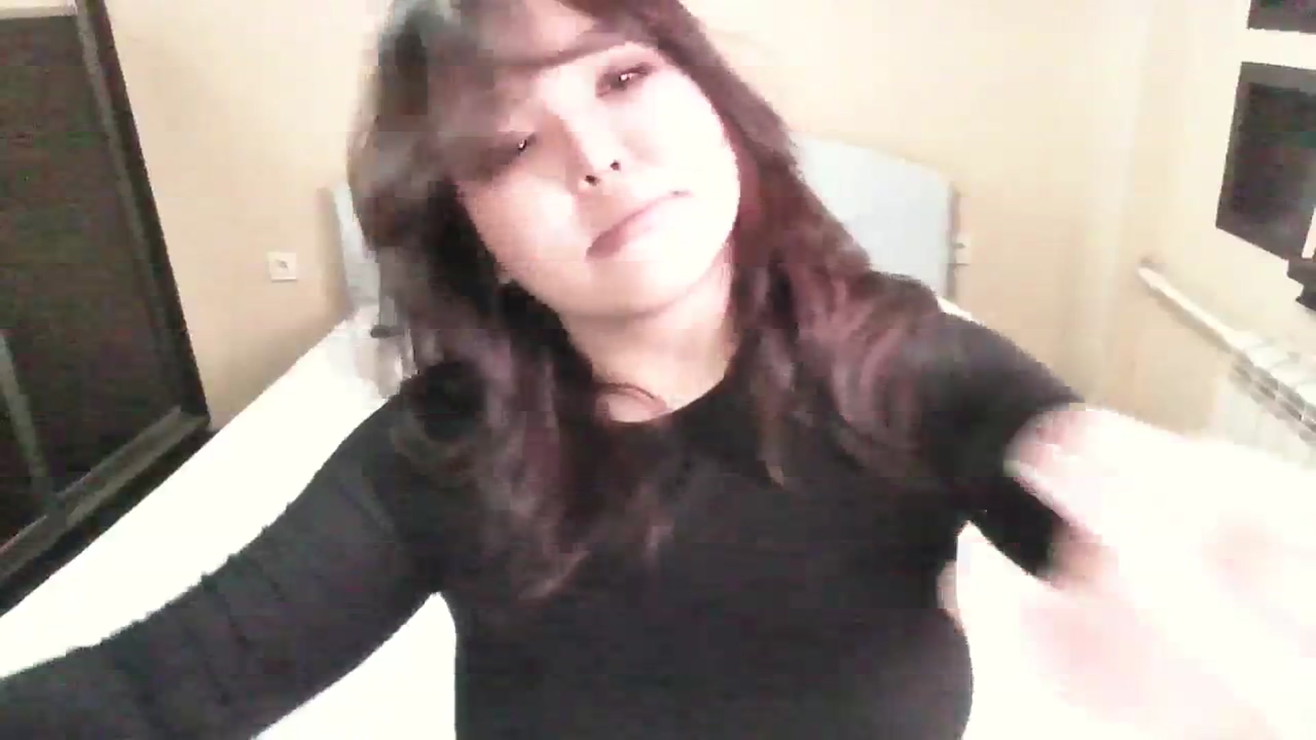 Gallery image thumbnail from AmaiSan's myfreecams stream on, 11/13/2023, 05:55 image 3 of 20
