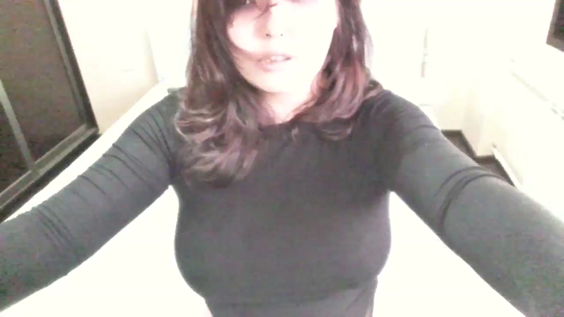 Gallery image thumbnail from AmaiSan's myfreecams stream on, 11/13/2023, 05:55 image 17 of 20