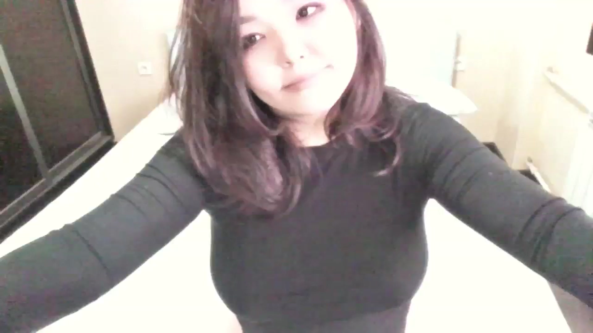 Gallery image thumbnail from AmaiSan's myfreecams stream on, 11/13/2023, 05:55 image 20 of 20