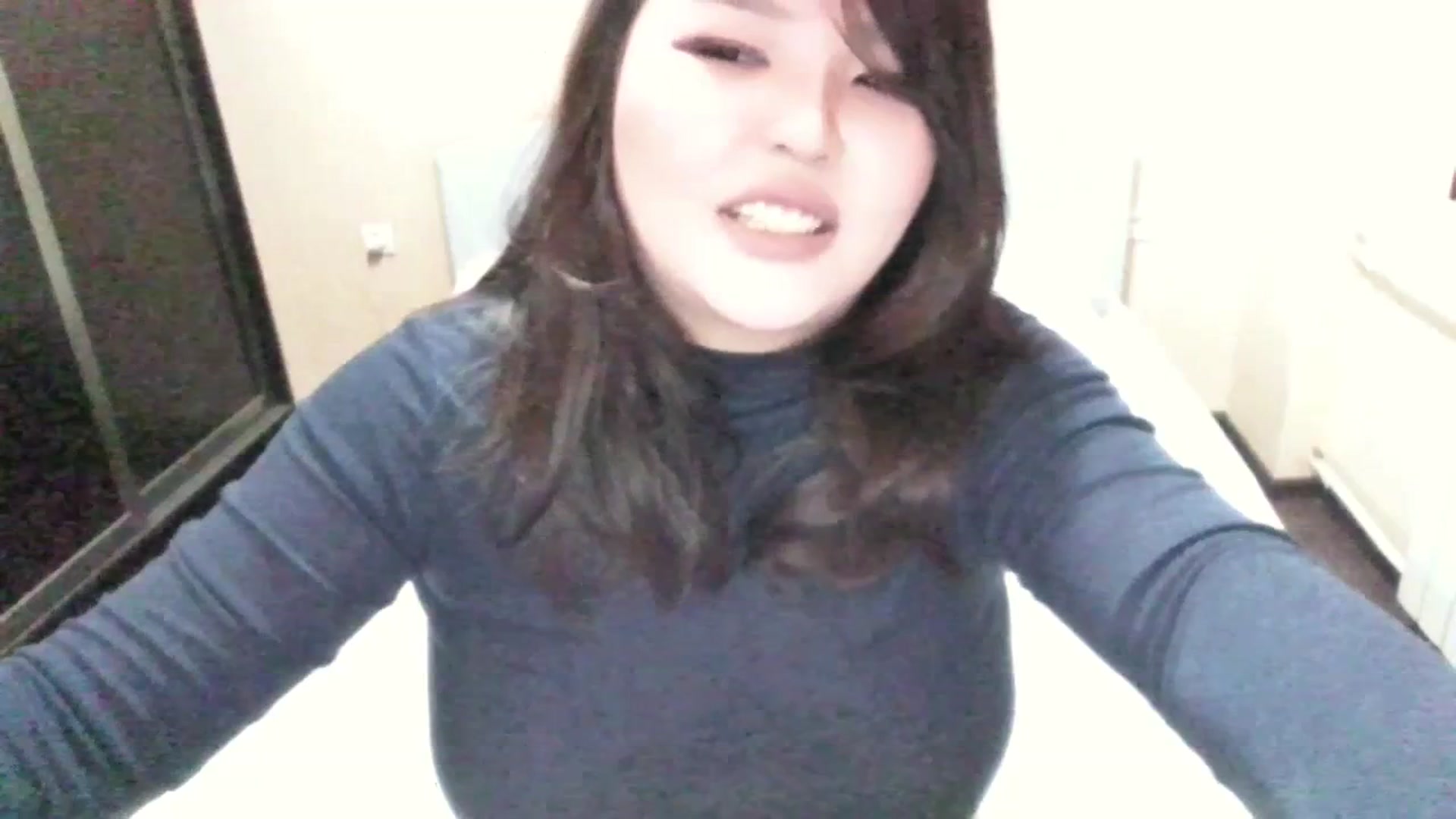 Gallery image thumbnail from AmaiSan's myfreecams stream on, 11/15/2023, 17:34 image 17 of 20