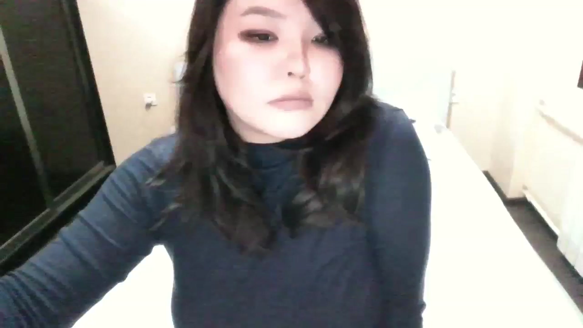 Gallery image thumbnail from AmaiSan's myfreecams stream on, 11/15/2023, 18:25 image 3 of 20