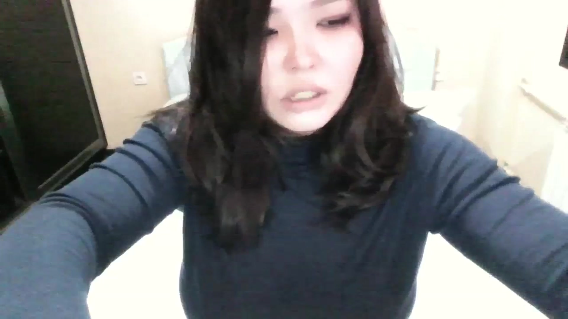 Gallery image thumbnail from AmaiSan's myfreecams stream on, 11/19/2023, 07:08 image 16 of 20