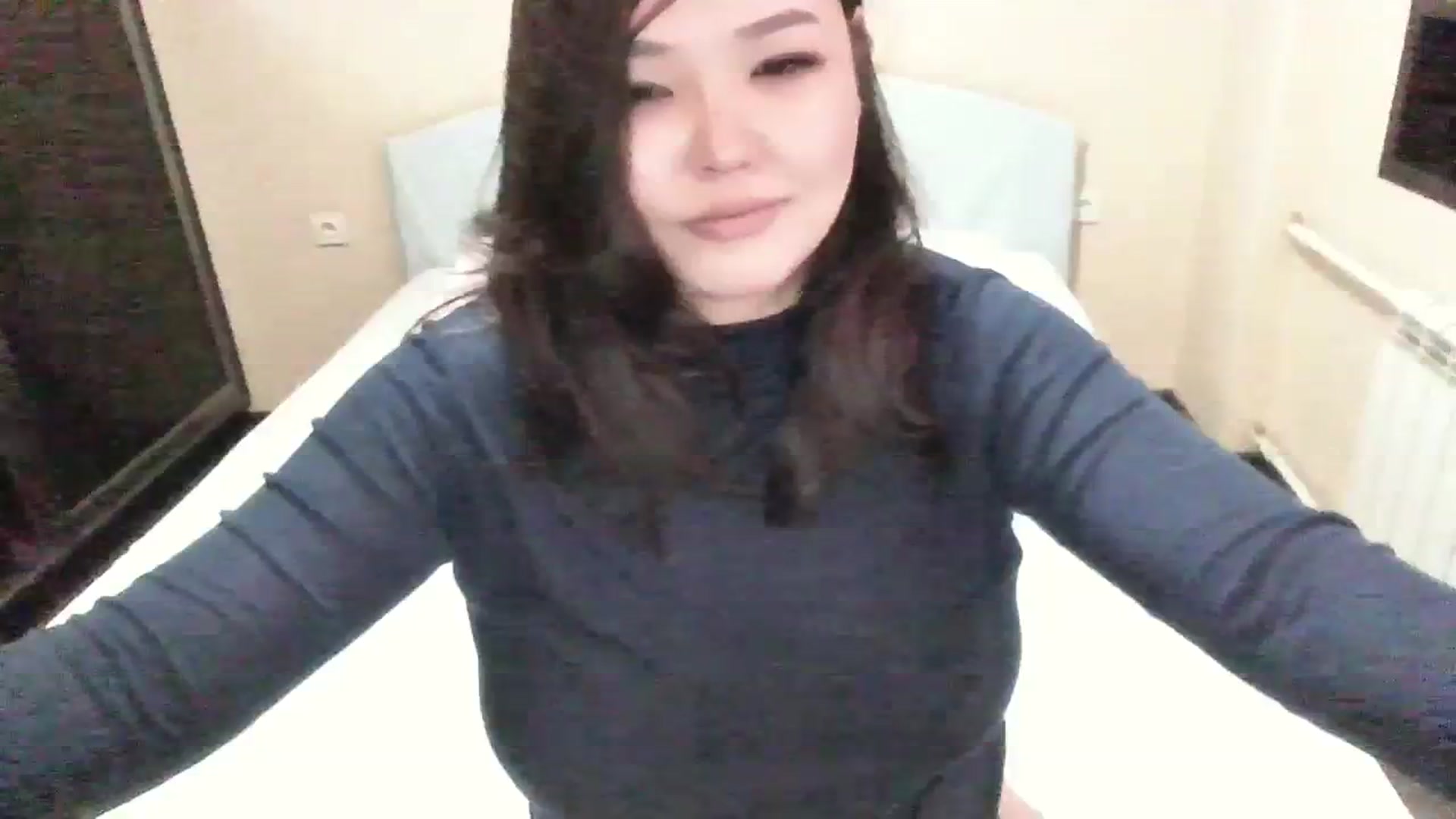 Gallery image thumbnail from AmaiSan's myfreecams stream on, 11/19/2023, 07:56 image 6 of 20