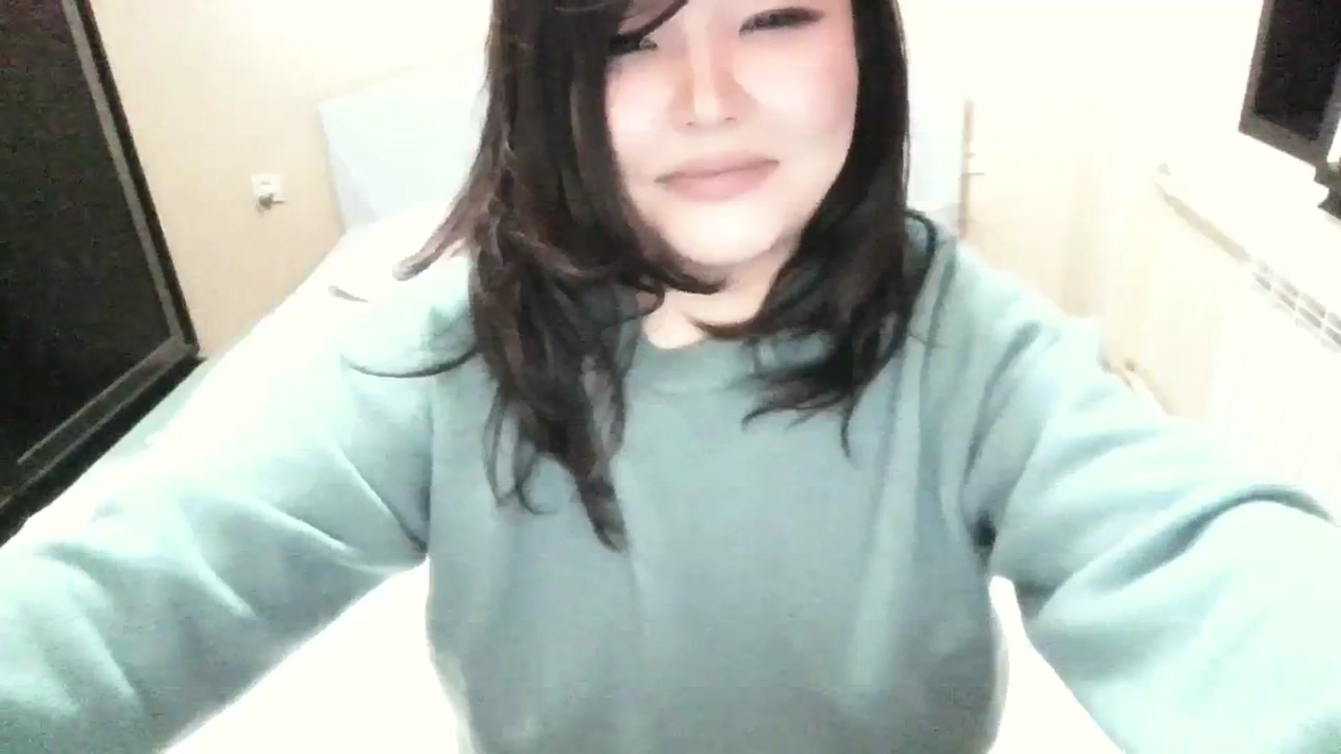 Gallery image thumbnail from AmaiSan's myfreecams stream on, 11/23/2023, 18:58 image 13 of 20