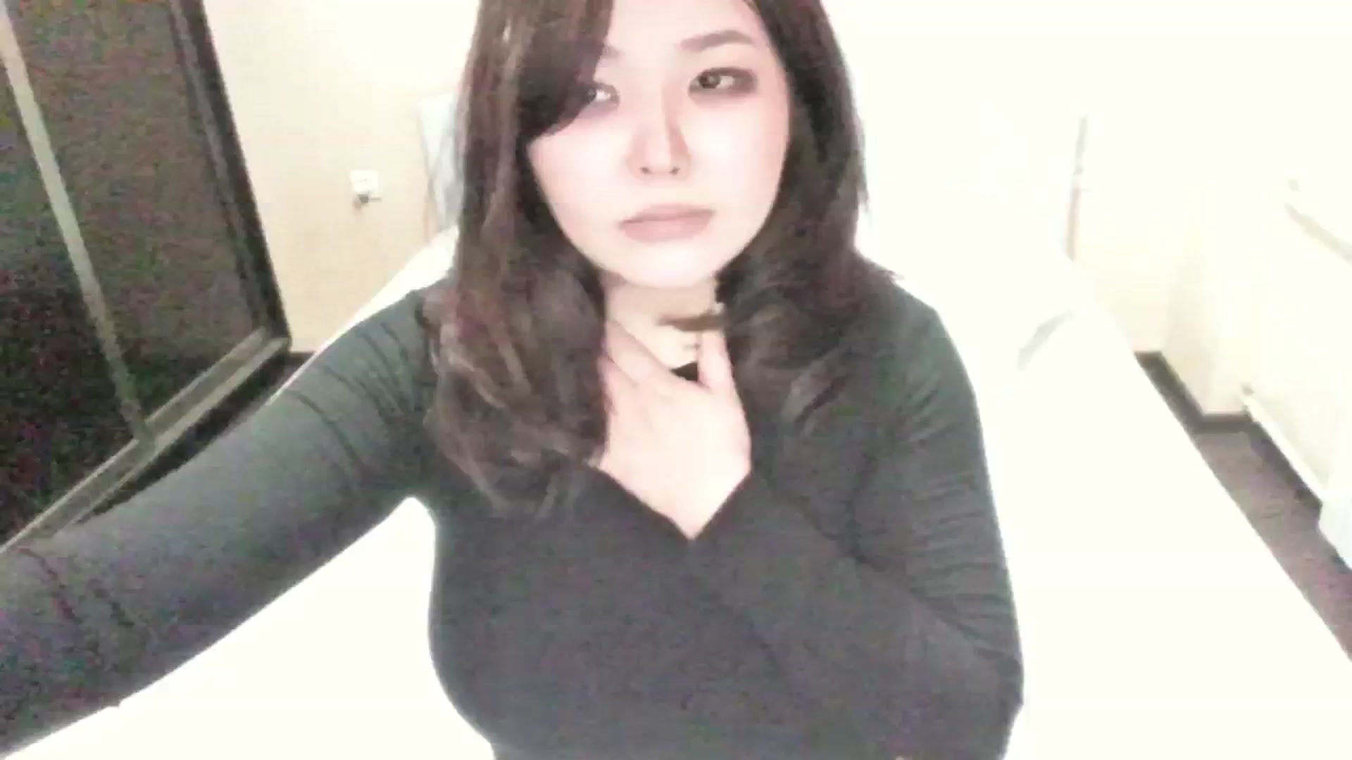 Gallery image thumbnail from AmaiSan's myfreecams stream on, 11/26/2023, 15:33 image 12 of 20