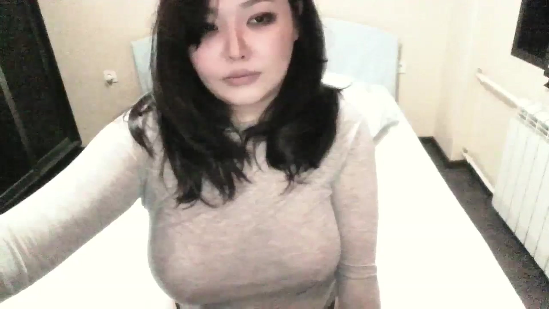 Gallery image thumbnail from AmaiSan's myfreecams stream on, 11/26/2023, 16:21 image 14 of 20