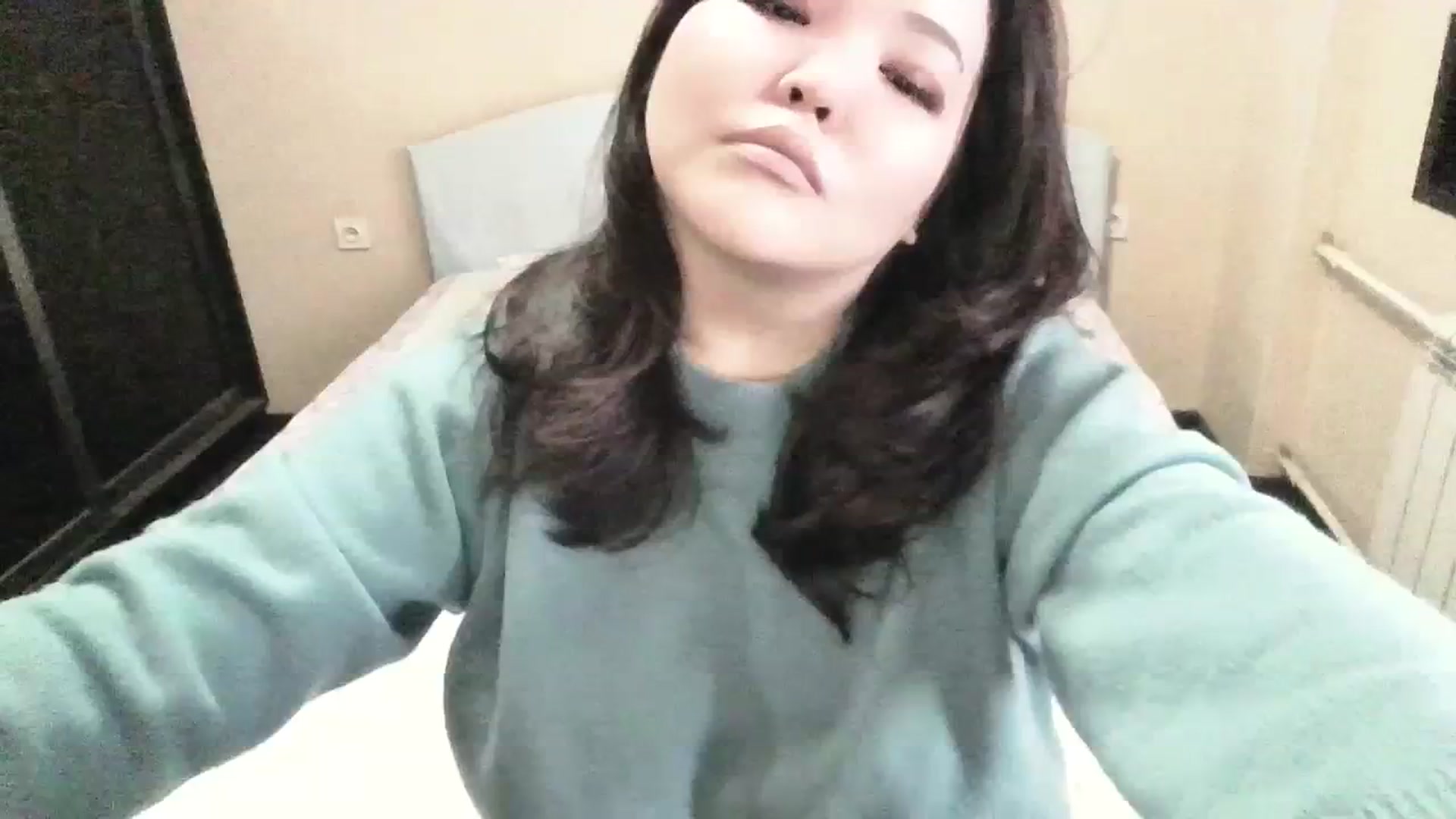 Gallery image thumbnail from AmaiSan's myfreecams stream on, 11/29/2023, 06:42 image 6 of 20