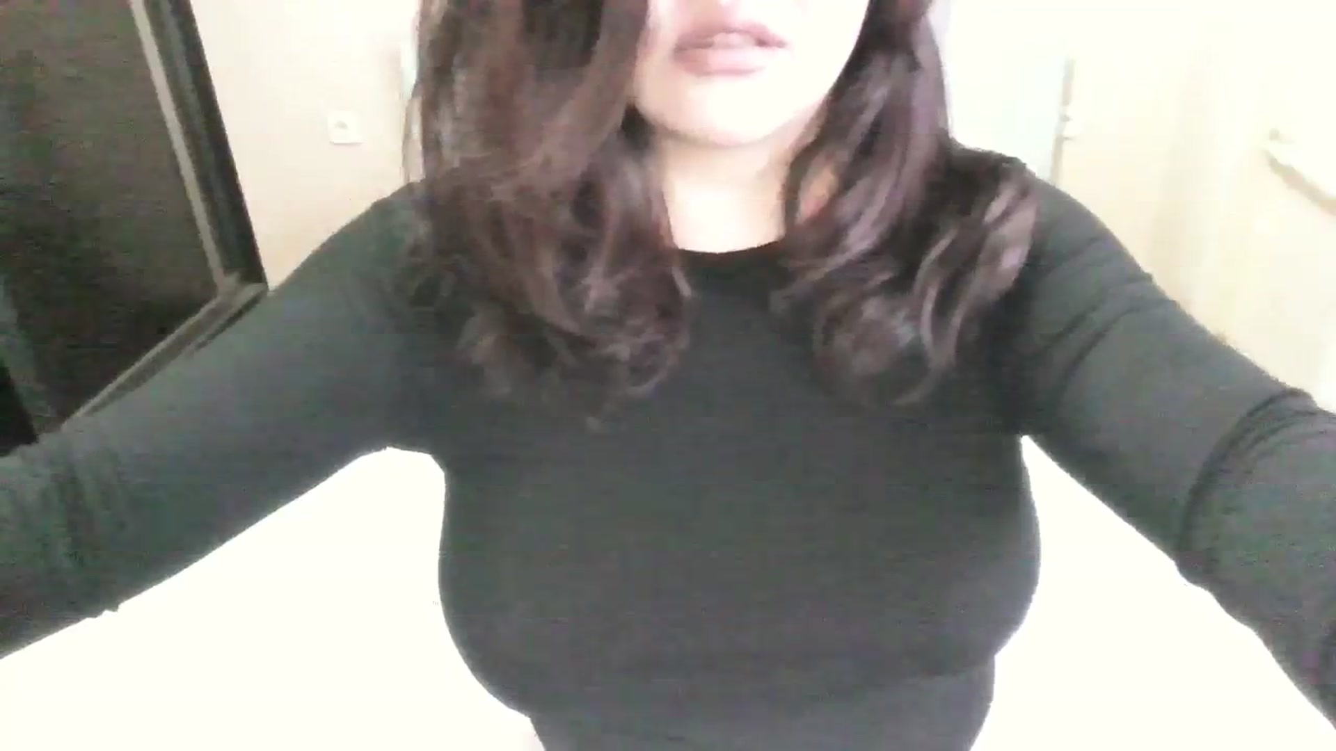 Gallery image thumbnail from AmaiSan's myfreecams stream on, 11/29/2023, 07:20 image 18 of 20