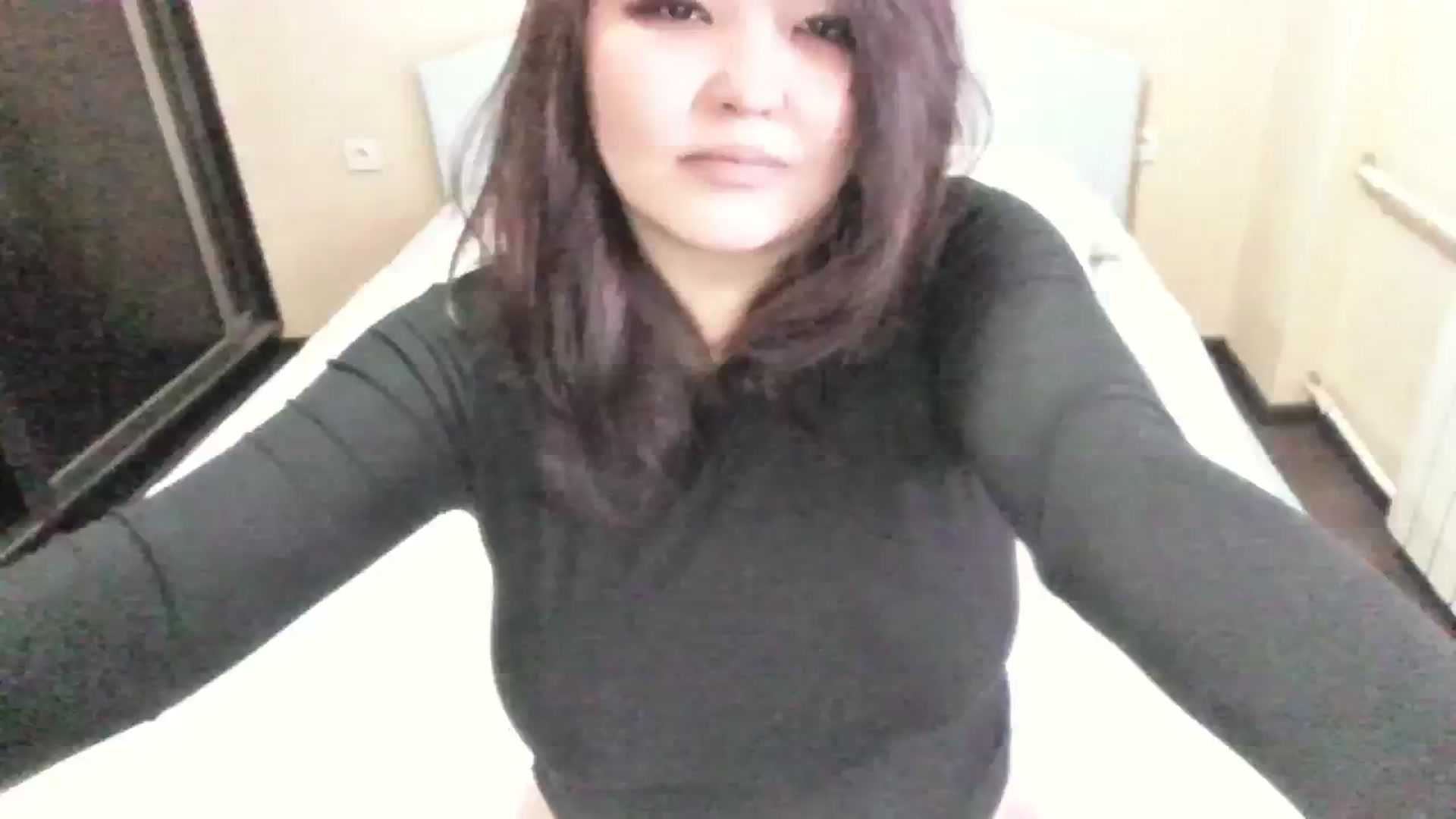 Gallery image thumbnail from AmaiSan's myfreecams stream on, 11/29/2023, 07:55 image 15 of 20