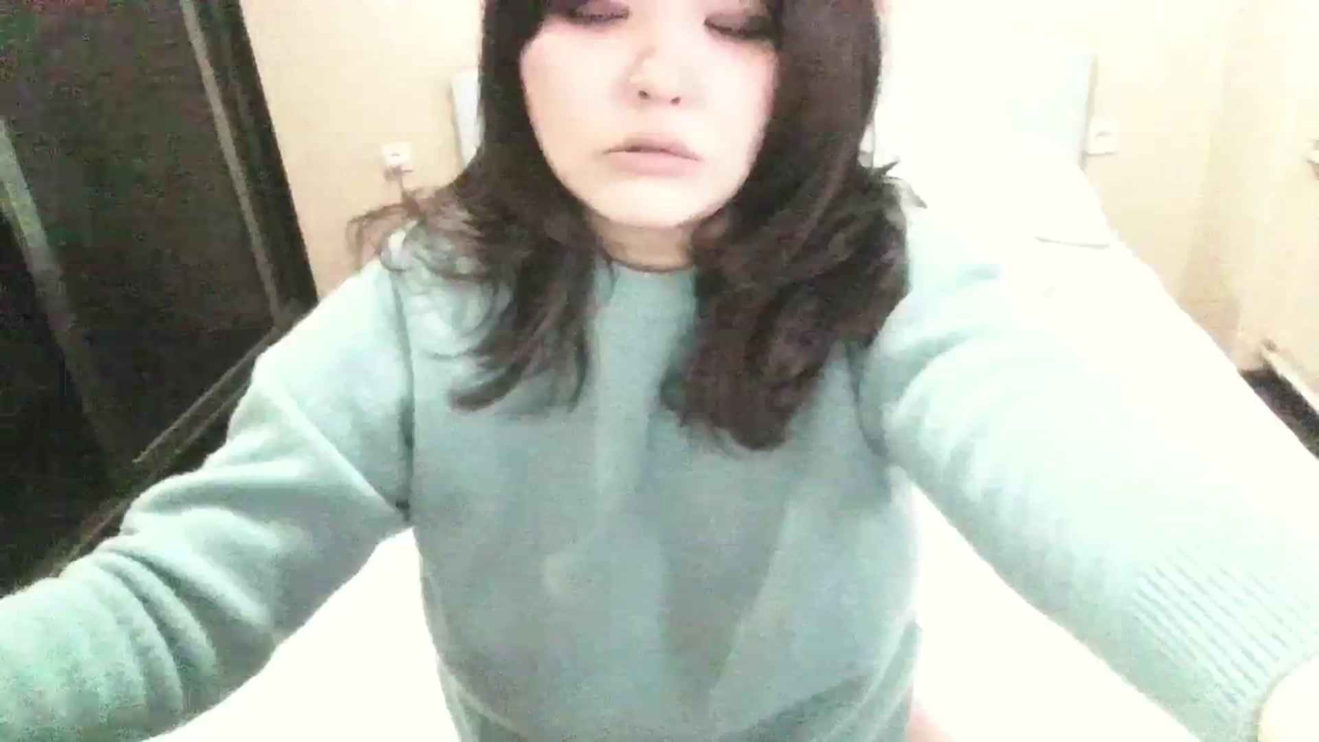Gallery image thumbnail from AmaiSan's myfreecams stream on, 12/22/2023, 08:00 image 17 of 20