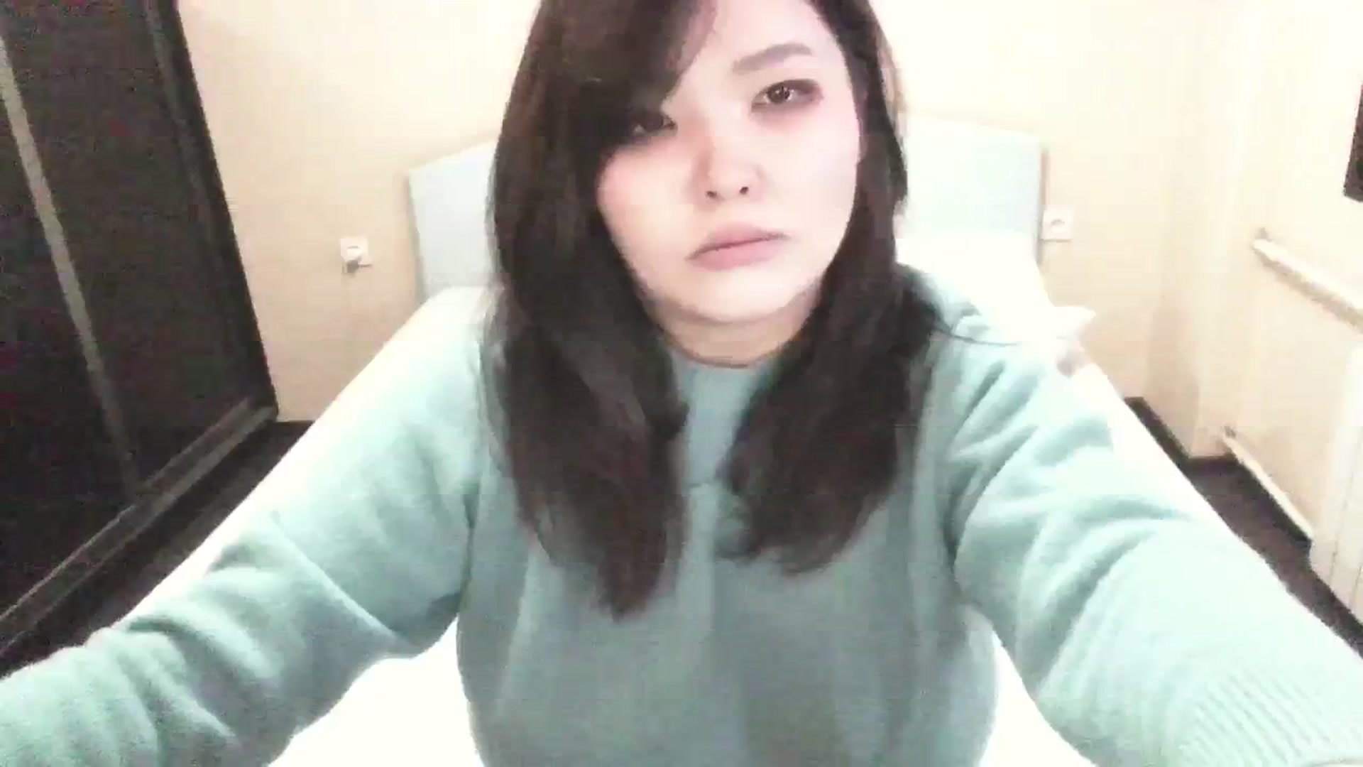 Gallery image thumbnail from AmaiSan's myfreecams stream on, 12/25/2023, 08:35 image 12 of 20
