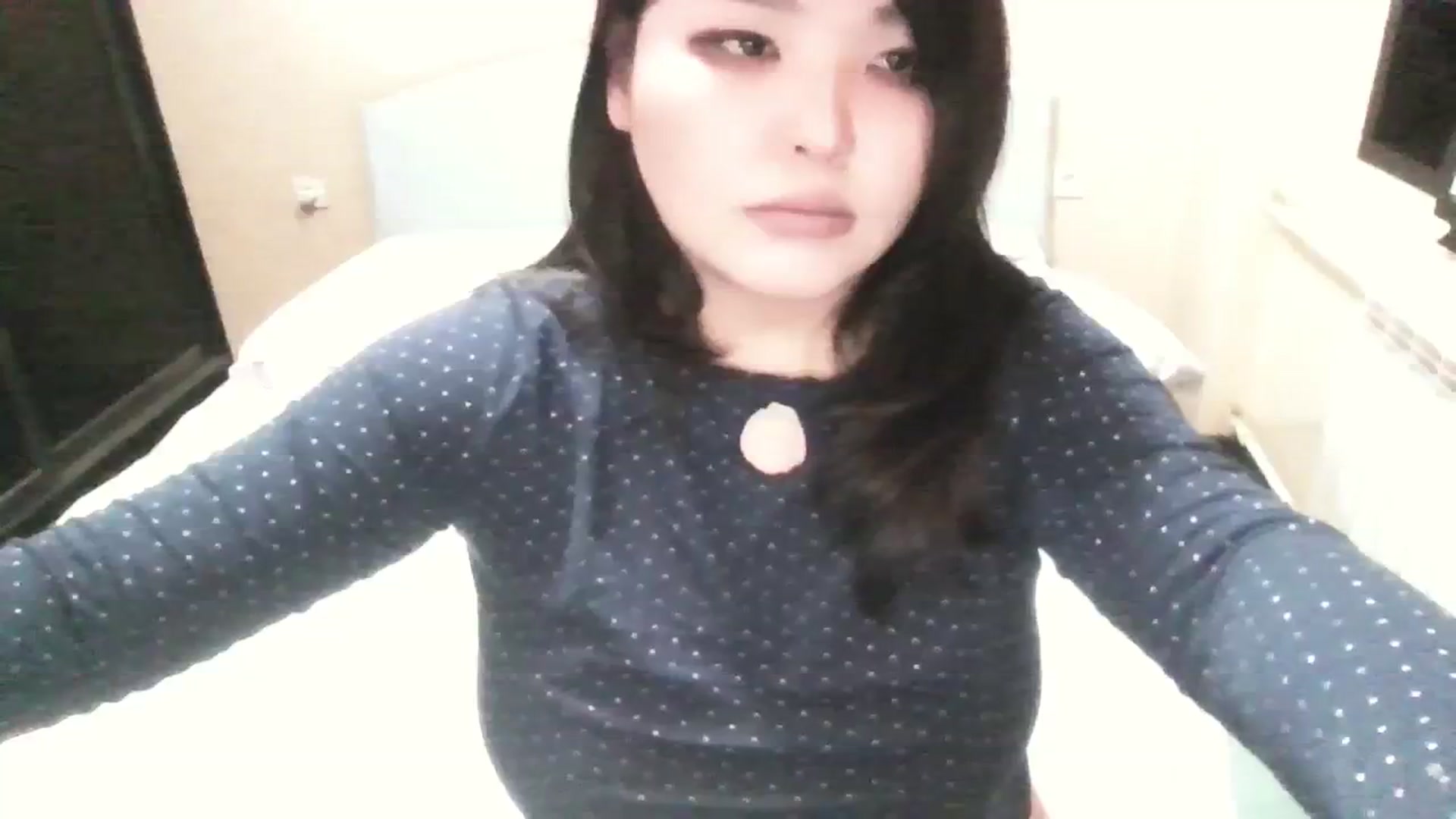 Gallery image thumbnail from AmaiSan's myfreecams stream on, 01/20/2024, 23:03 image 12 of 20