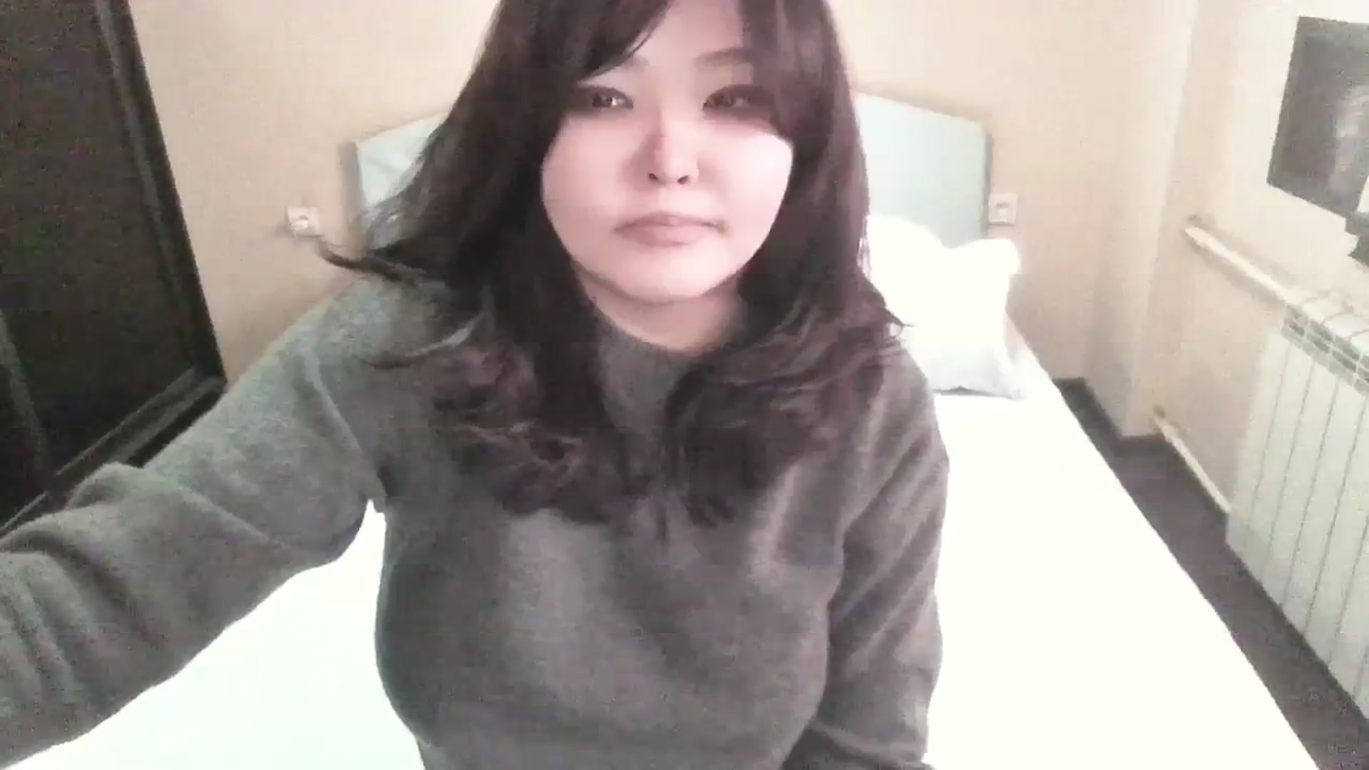 Gallery image thumbnail from AmaiSan's myfreecams stream on, 01/22/2024, 04:25 image 16 of 20