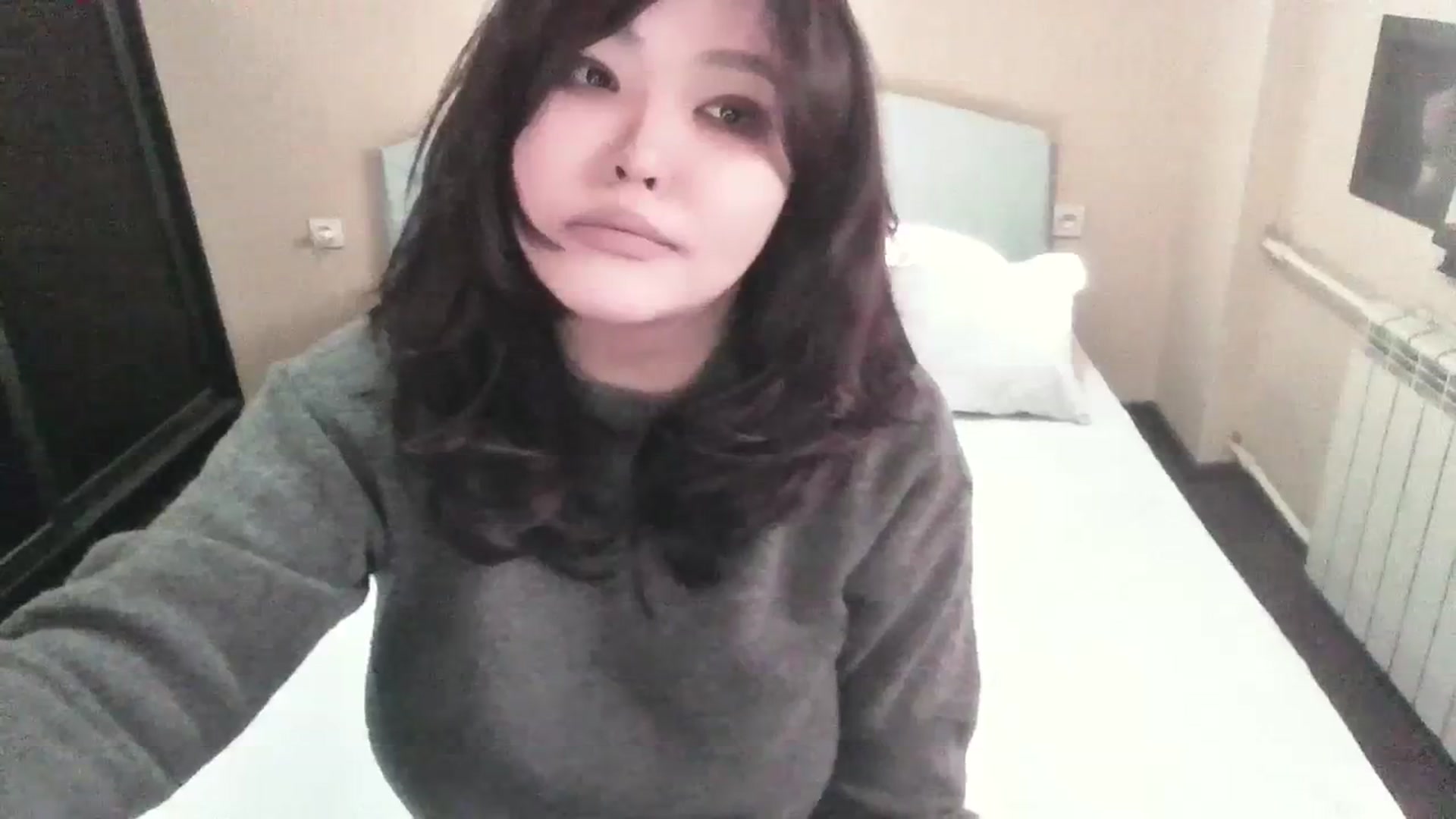Gallery image thumbnail from AmaiSan's myfreecams stream on, 01/22/2024, 04:25 image 14 of 20