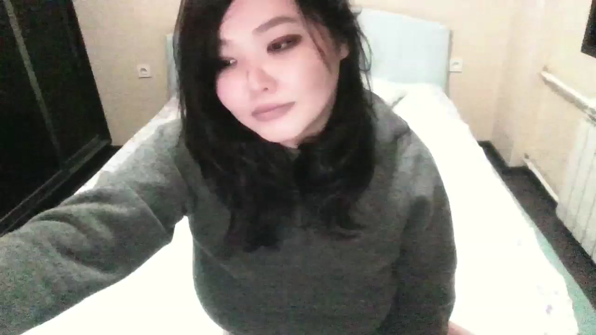 Gallery image thumbnail from AmaiSan's myfreecams stream on, 01/27/2024, 21:36 image 8 of 20