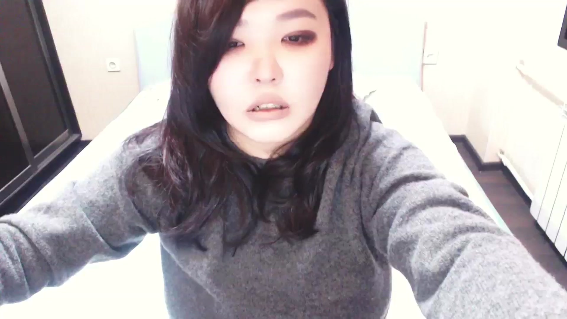 Gallery image thumbnail from AmaiSan's myfreecams stream on, 01/27/2024, 21:36 image 14 of 20