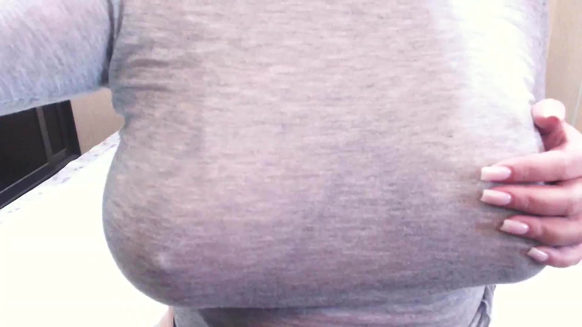 Gallery image thumbnail from AmaiSan's myfreecams stream on, 02/05/2024, 07:49 image 6 of 20