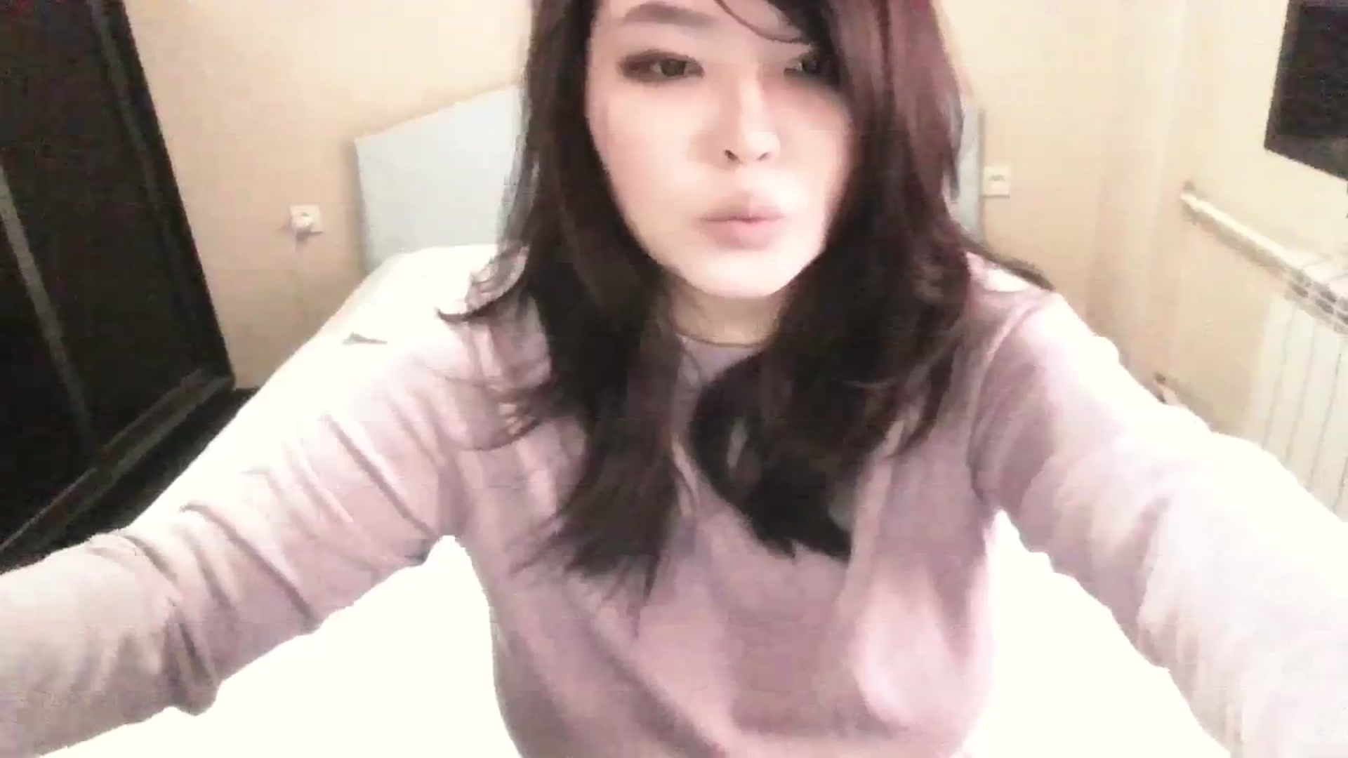 Gallery image thumbnail from AmaiSan's myfreecams stream on, 02/18/2024, 08:40 image 9 of 20