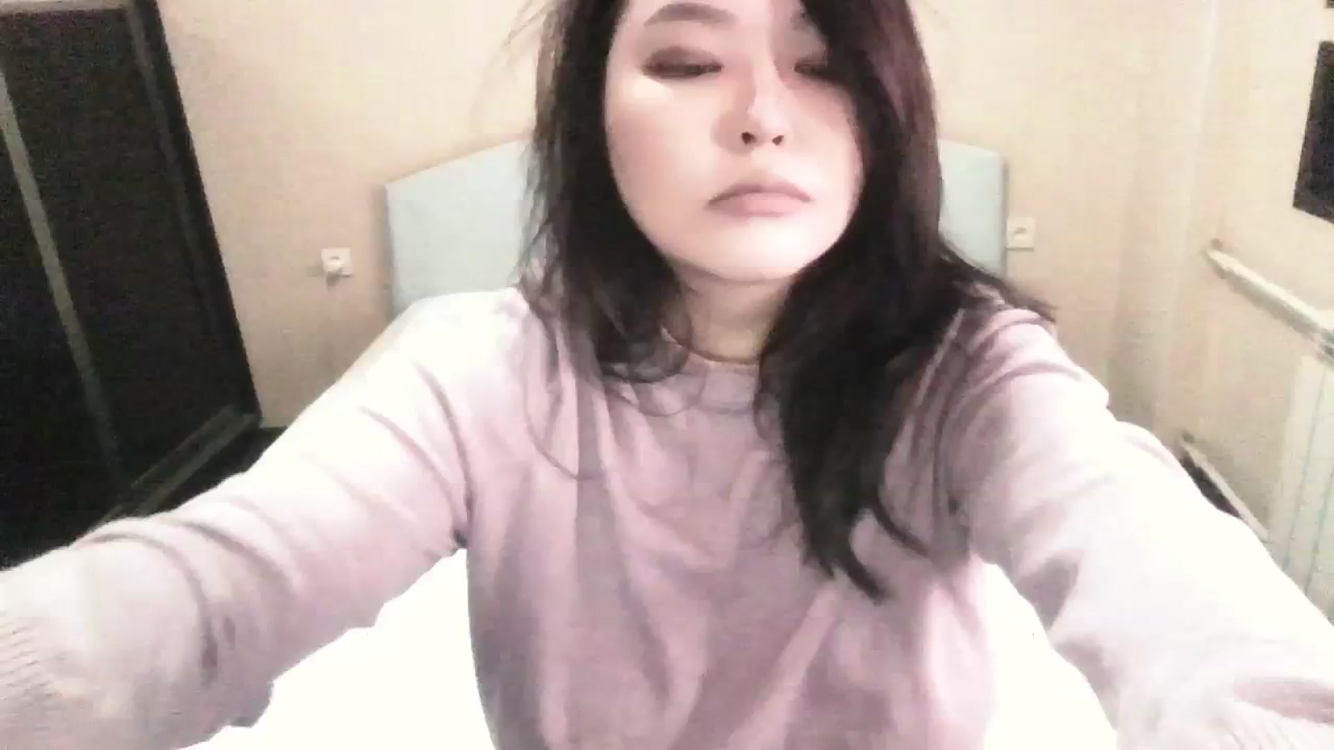 Gallery image thumbnail from AmaiSan's myfreecams stream on, 02/18/2024, 09:21 image 7 of 20