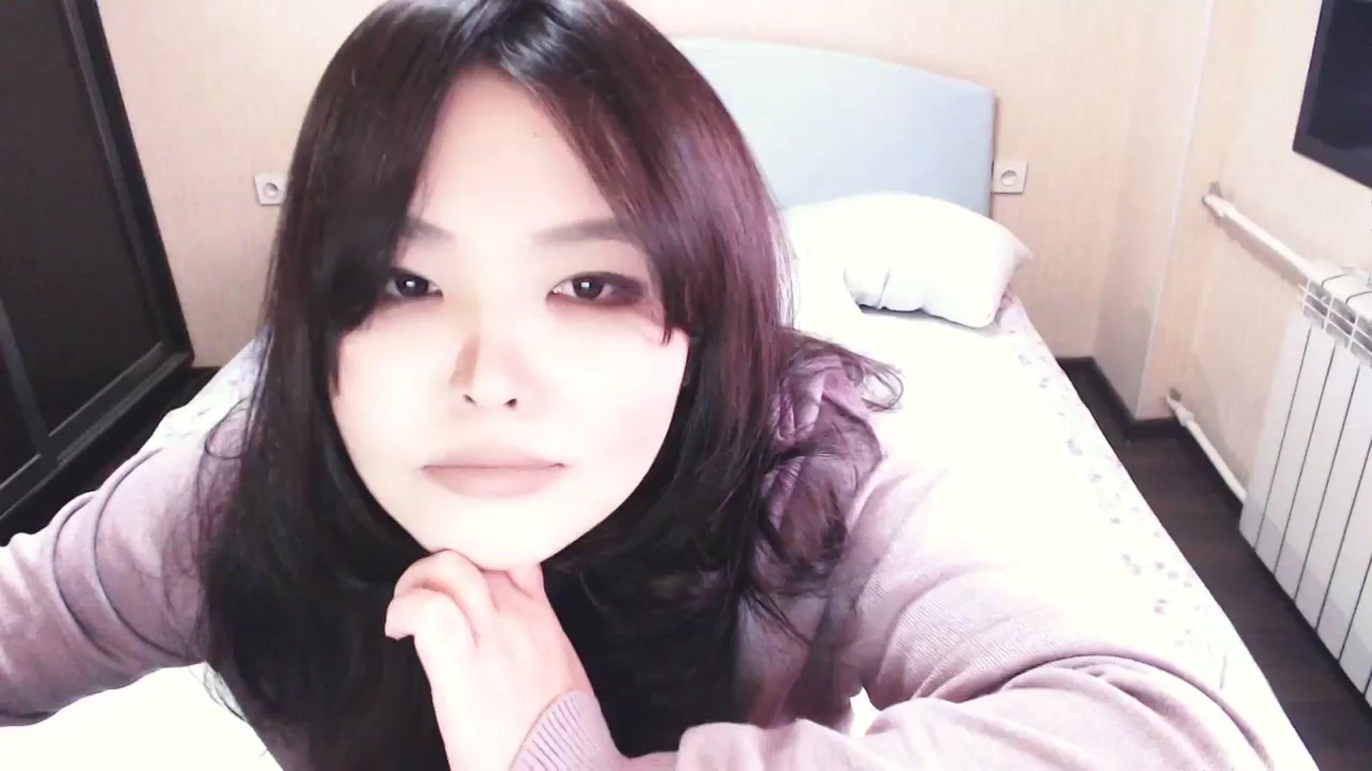 Gallery image thumbnail from AmaiSan's myfreecams stream on, 02/21/2024, 07:43 image 3 of 20