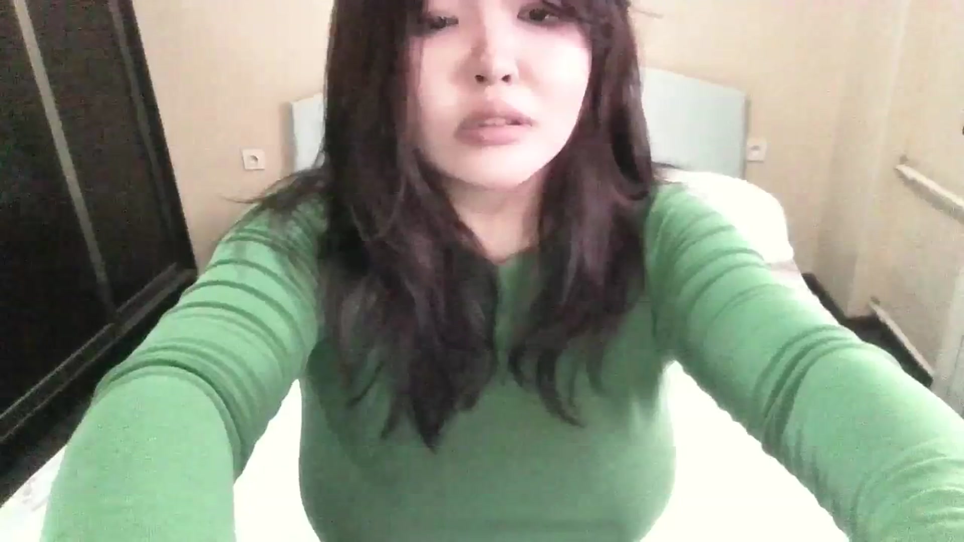 Gallery image thumbnail from AmaiSan's myfreecams stream on, 03/18/2024, 05:03 image 14 of 20