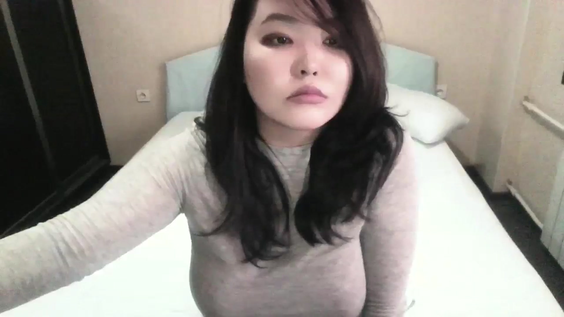 Gallery image thumbnail from AmaiSan's myfreecams stream on, 03/27/2024, 06:51 image 2 of 20