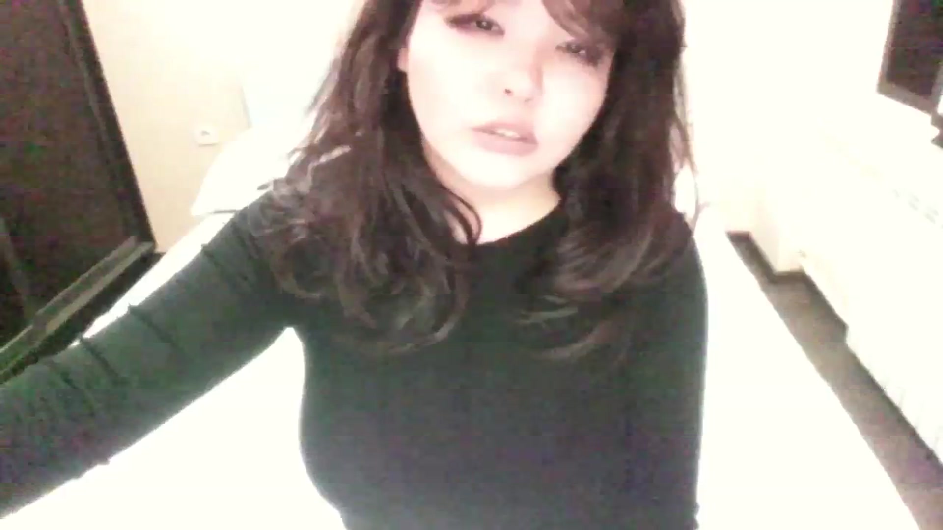 Gallery image thumbnail from AmaiSan's myfreecams stream on, 03/31/2024, 21:15 image 13 of 20
