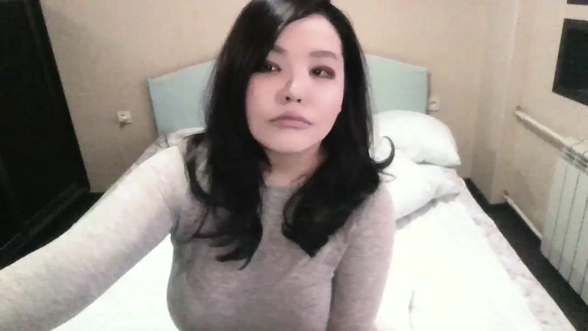 Gallery image thumbnail from AmaiSan's myfreecams stream on, 04/02/2024, 06:43 image 13 of 20