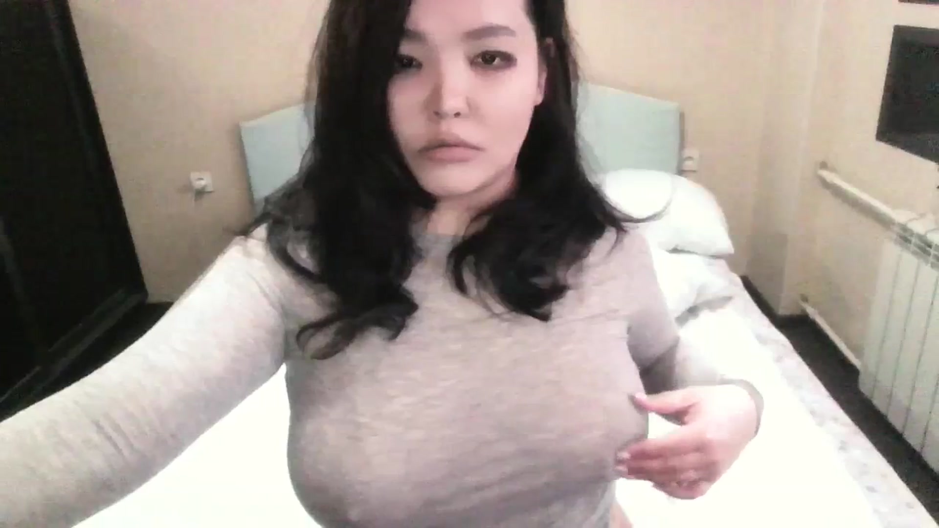 Gallery image thumbnail from AmaiSan's myfreecams stream on, 04/02/2024, 06:43 image 6 of 20