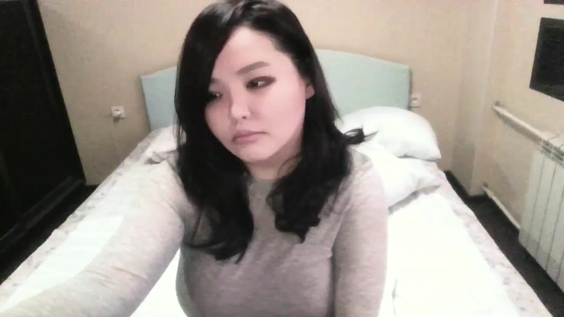 Gallery image thumbnail from AmaiSan's myfreecams stream on, 04/02/2024, 06:43 image 15 of 20