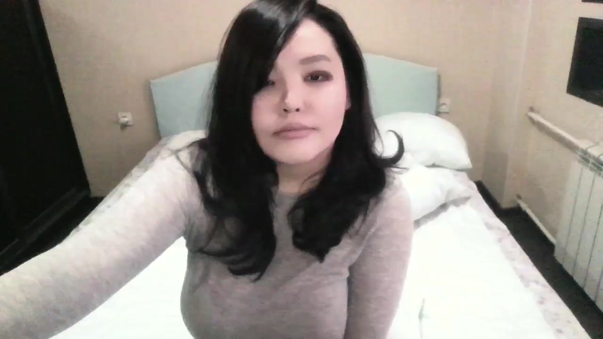 Gallery image thumbnail from AmaiSan's myfreecams stream on, 04/02/2024, 06:43 image 16 of 20