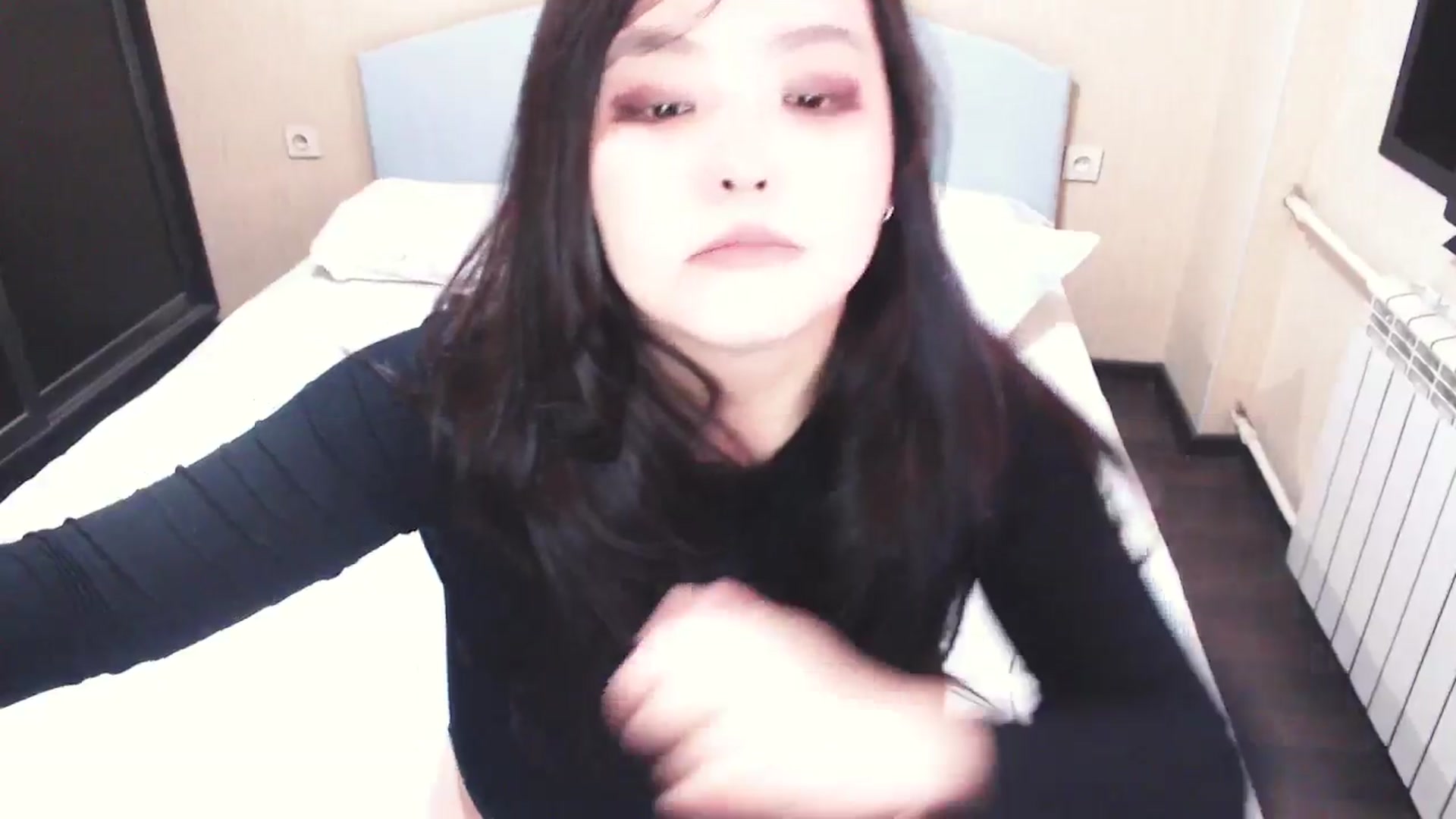 Gallery image thumbnail from AmaiSan's myfreecams stream on, 10/14/2024, 05:51 image 11 of 20