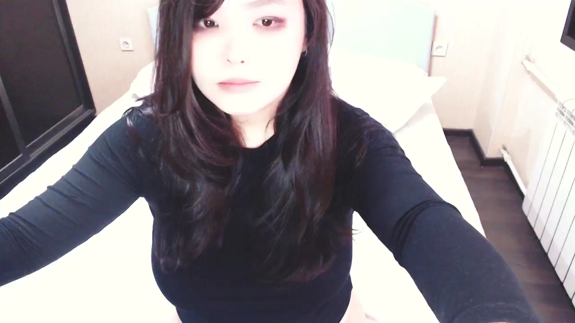 Gallery image thumbnail from AmaiSan's myfreecams stream on, 10/14/2024, 05:51 image 10 of 20