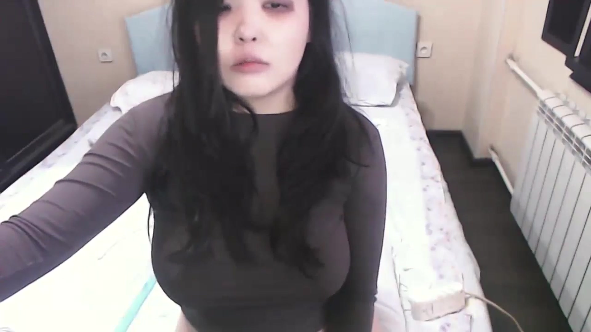 Gallery image thumbnail from AmaiSan's myfreecams stream on, 10/18/2024, 07:03 image 11 of 20