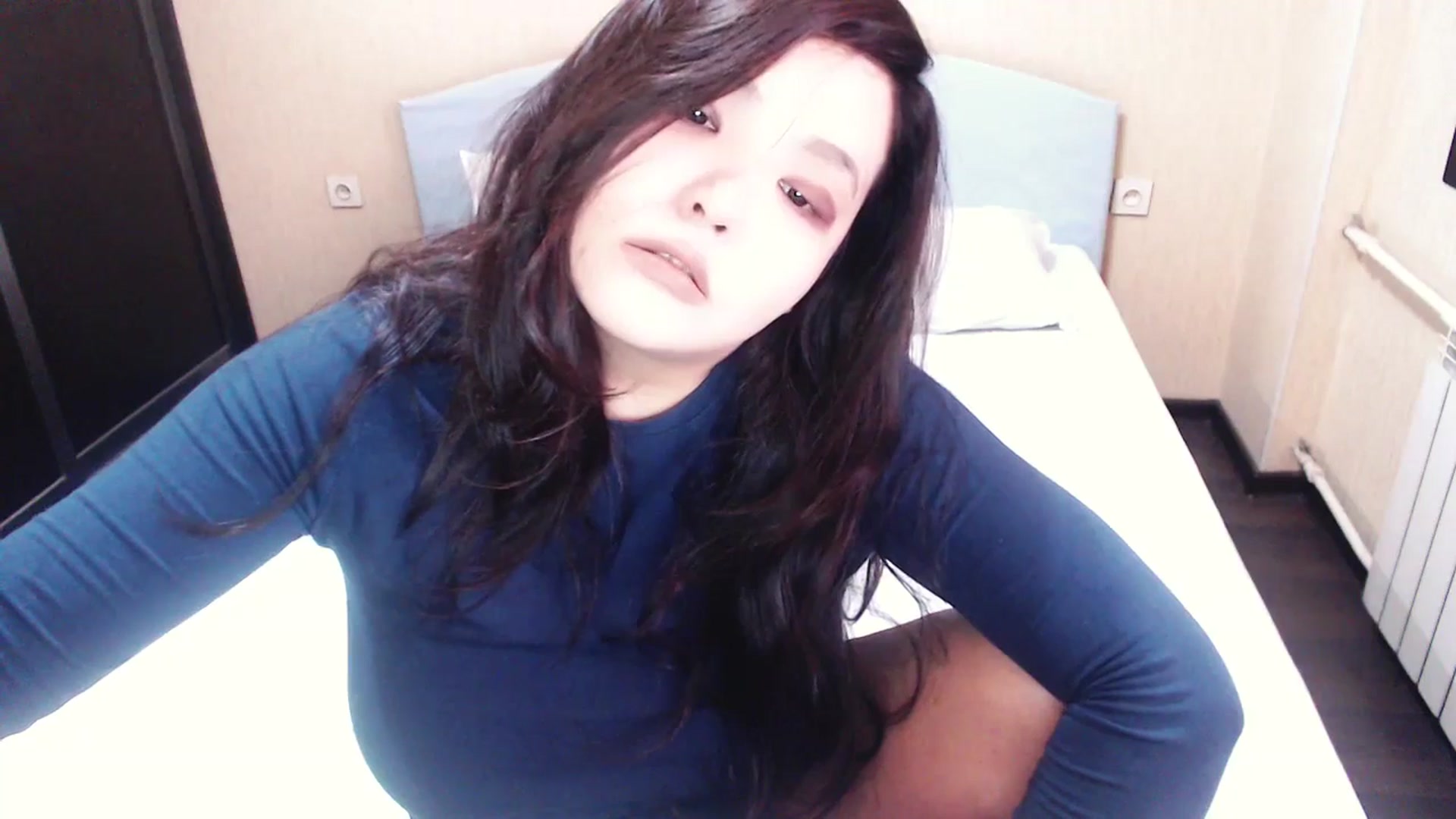Gallery image thumbnail from AmaiSan's myfreecams stream on, 01/06/2025, 07:28 image 18 of 20