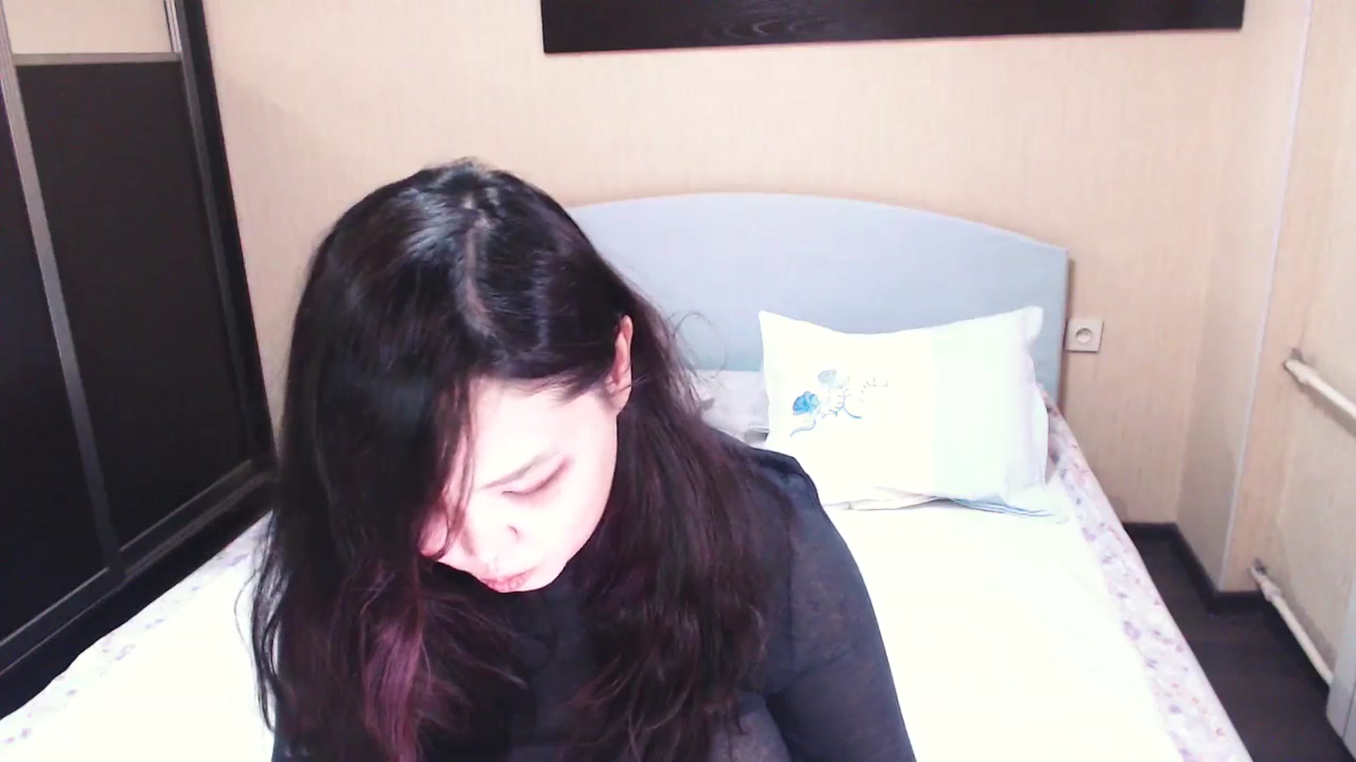 Gallery image thumbnail from AmaiSan's myfreecams stream on, 01/13/2025, 07:52 image 2 of 20