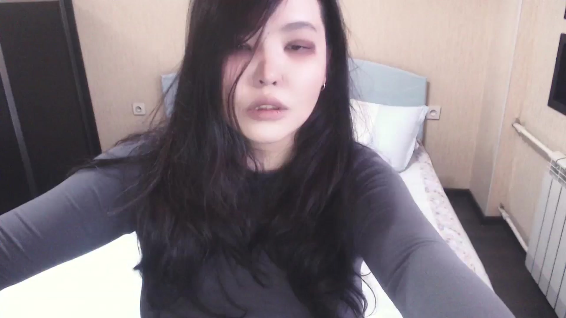 Gallery image thumbnail from AmaiSan's myfreecams stream on, 01/16/2025, 07:25 image 11 of 20