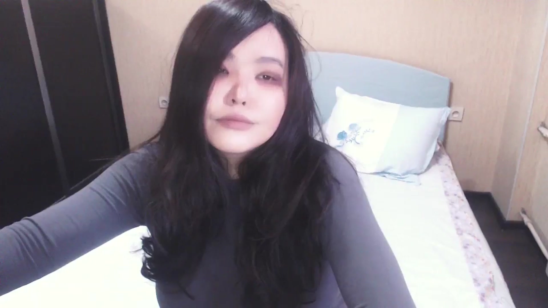 Gallery image thumbnail from AmaiSan's myfreecams stream on, 01/16/2025, 07:25 image 19 of 20
