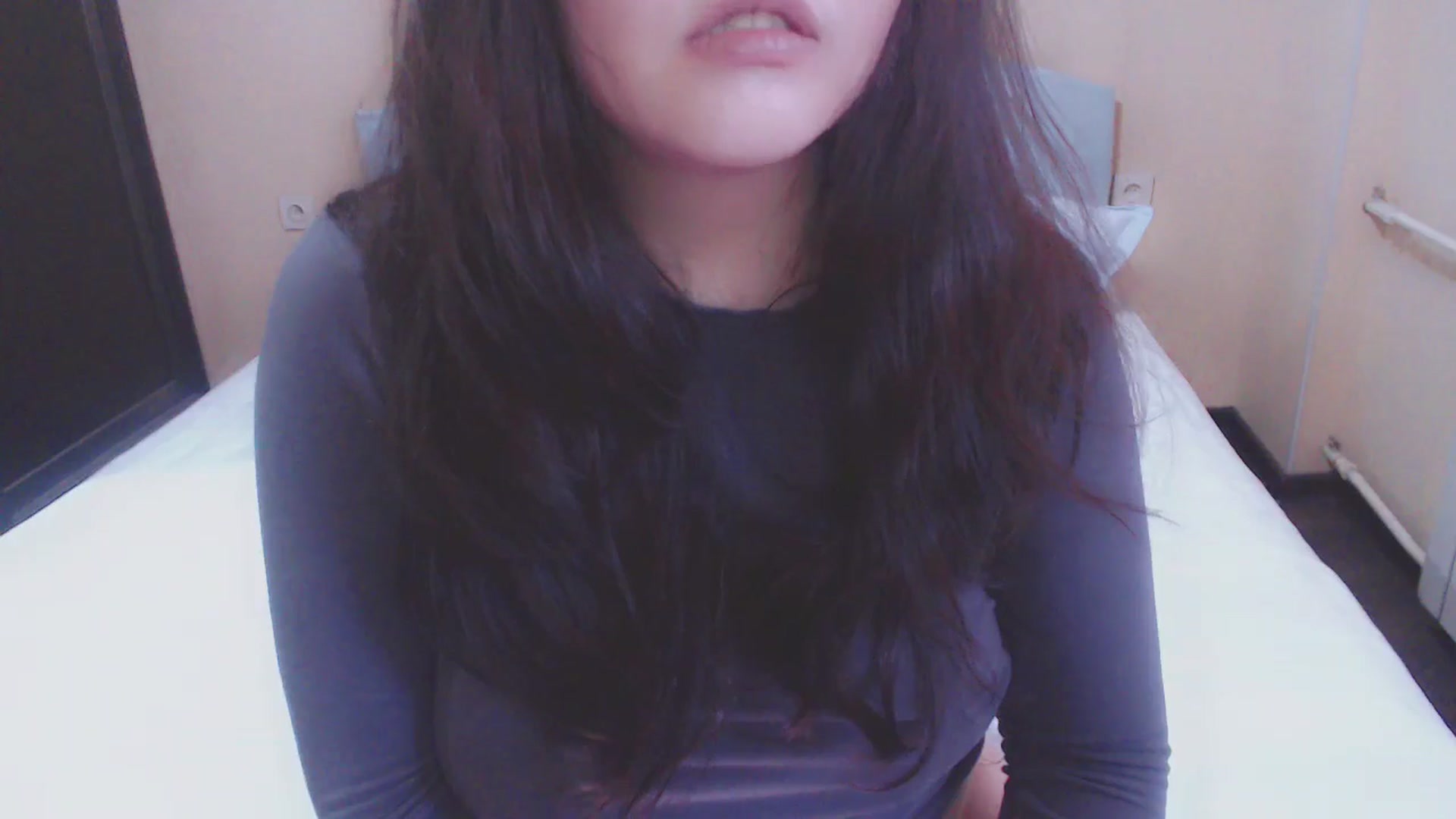 Gallery image thumbnail from AmaiSan's myfreecams stream on, 01/24/2025, 07:14 image 6 of 20