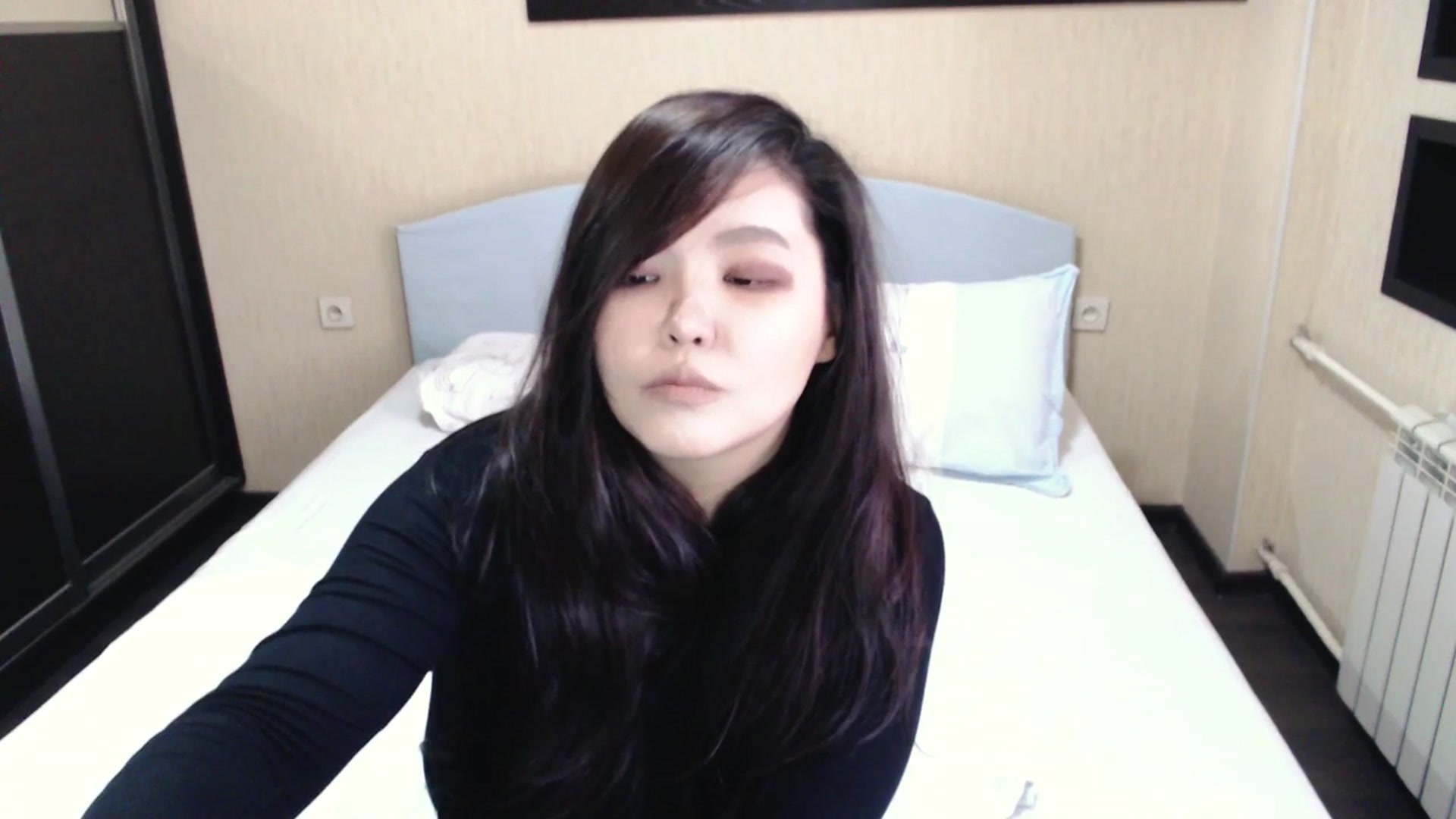 Gallery image thumbnail from AmaiSan's myfreecams stream on, 03/05/2025, 07:48 image 18 of 20