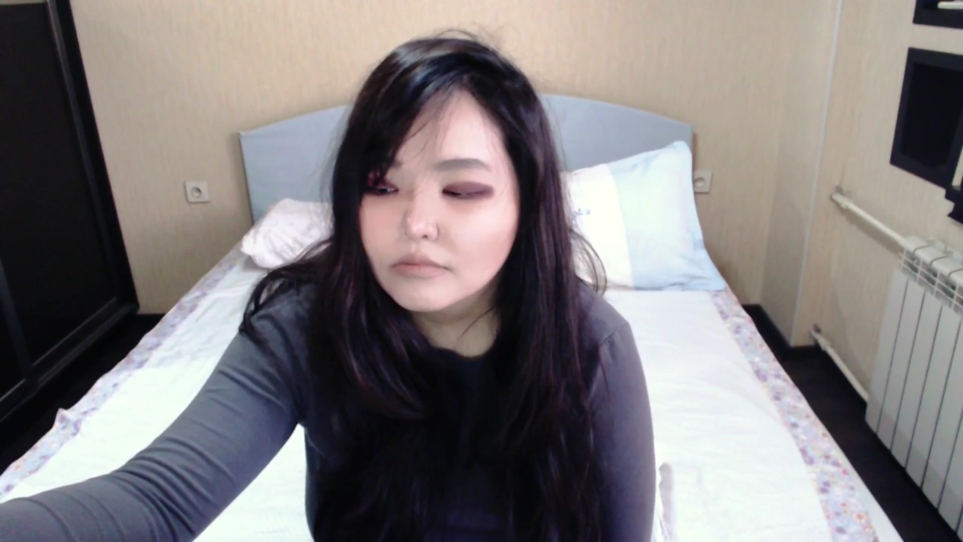 Gallery image thumbnail from AmaiSan's myfreecams stream on, 03/10/2025, 06:43 image 6 of 20